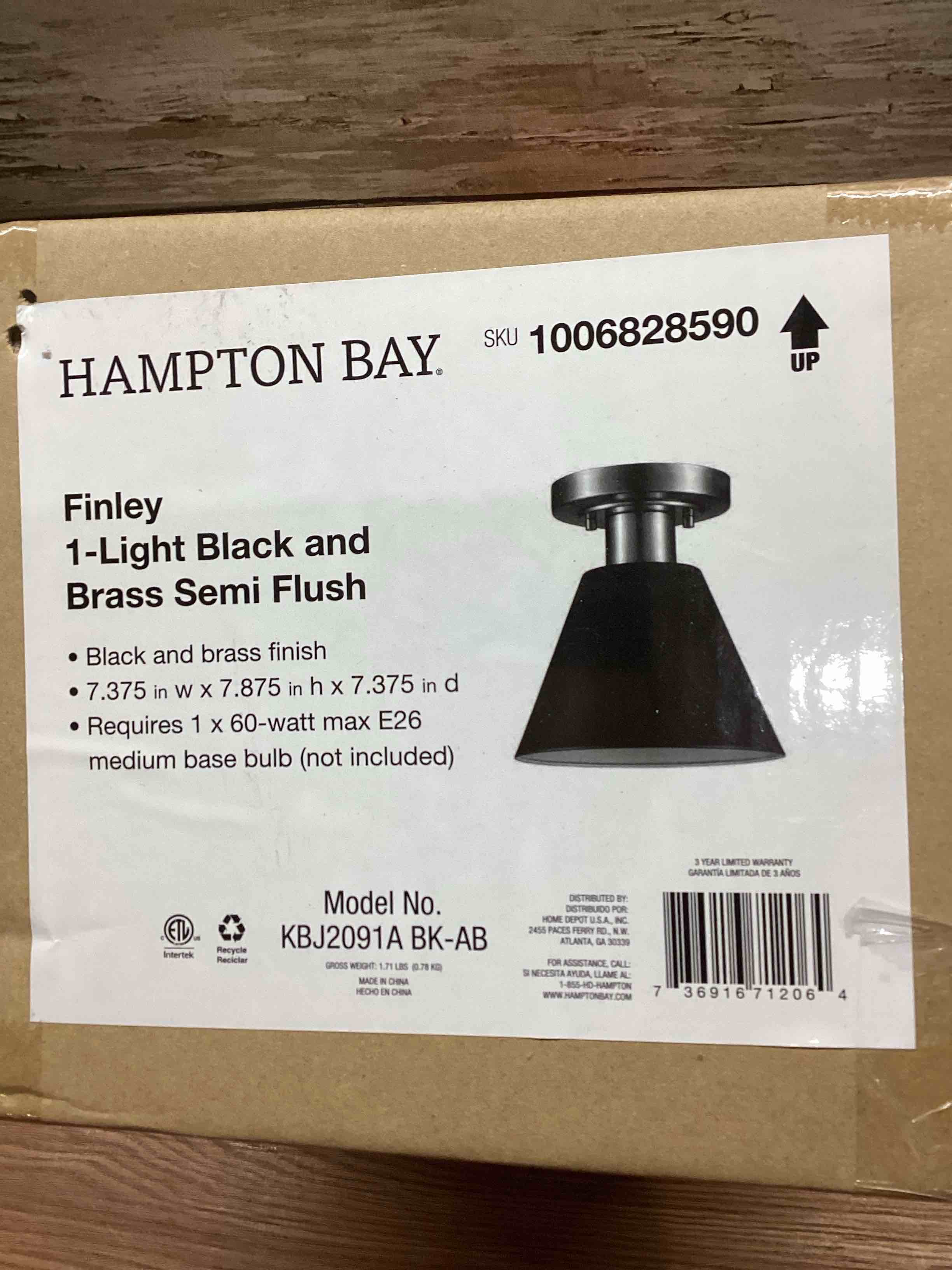https://s3.amazonaws.com/lotting-images-prod/bidfta/BLU5444550_1701873135963.jpeg