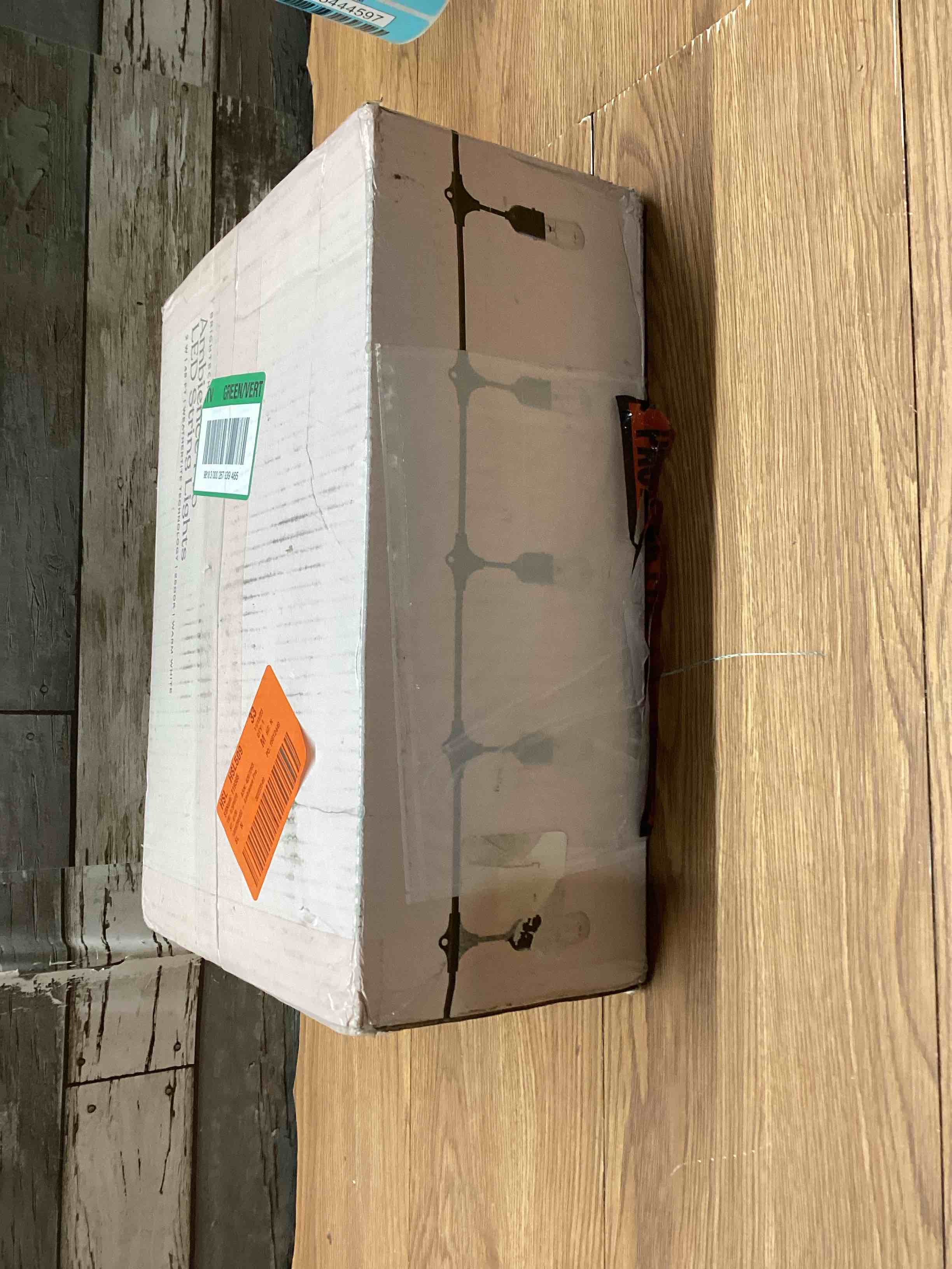 https://s3.amazonaws.com/lotting-images-prod/bidfta/BLU5444583_1701873792566.jpeg