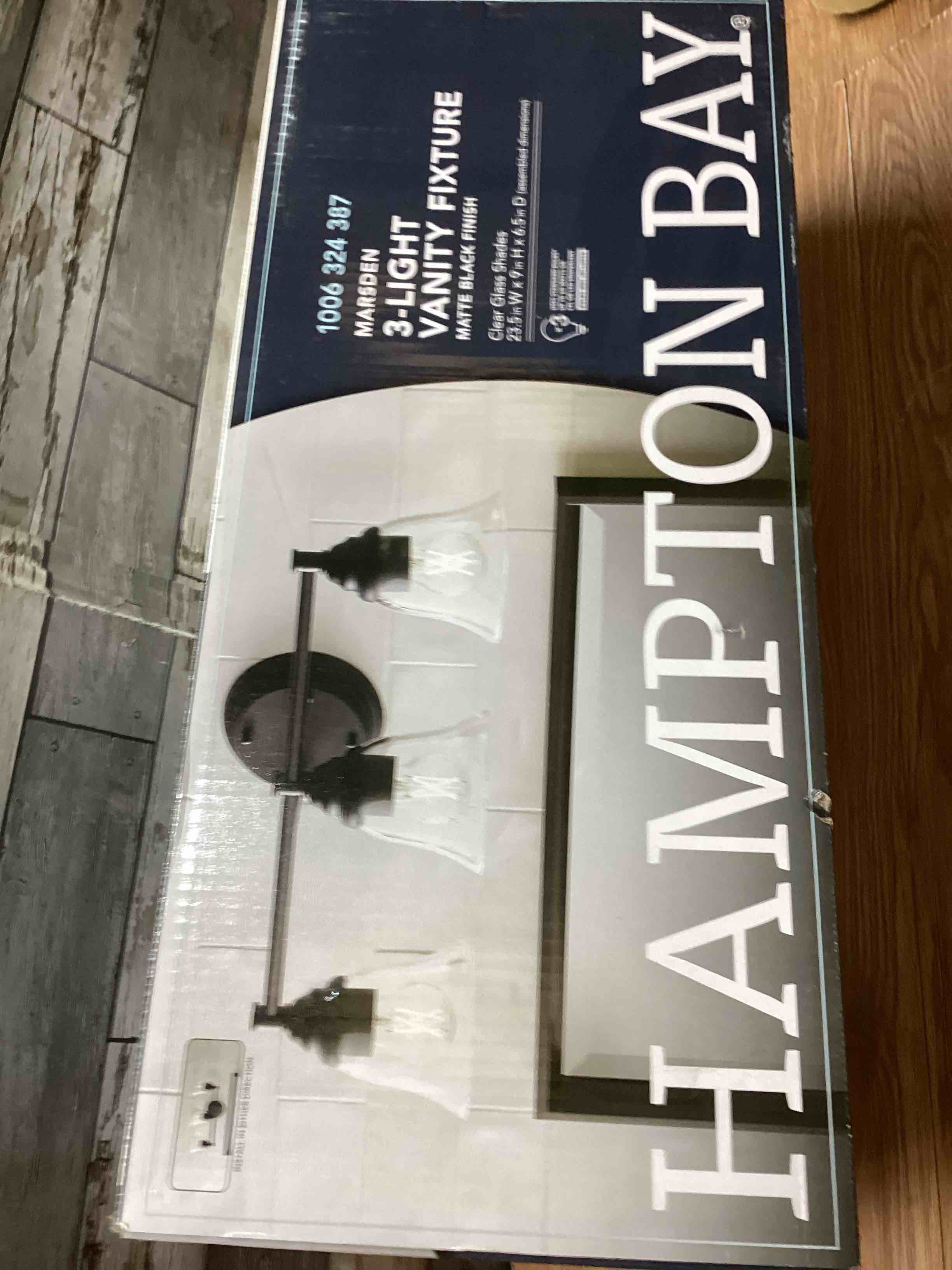 https://s3.amazonaws.com/lotting-images-prod/bidfta/BLU5444673_1701891810802.jpeg