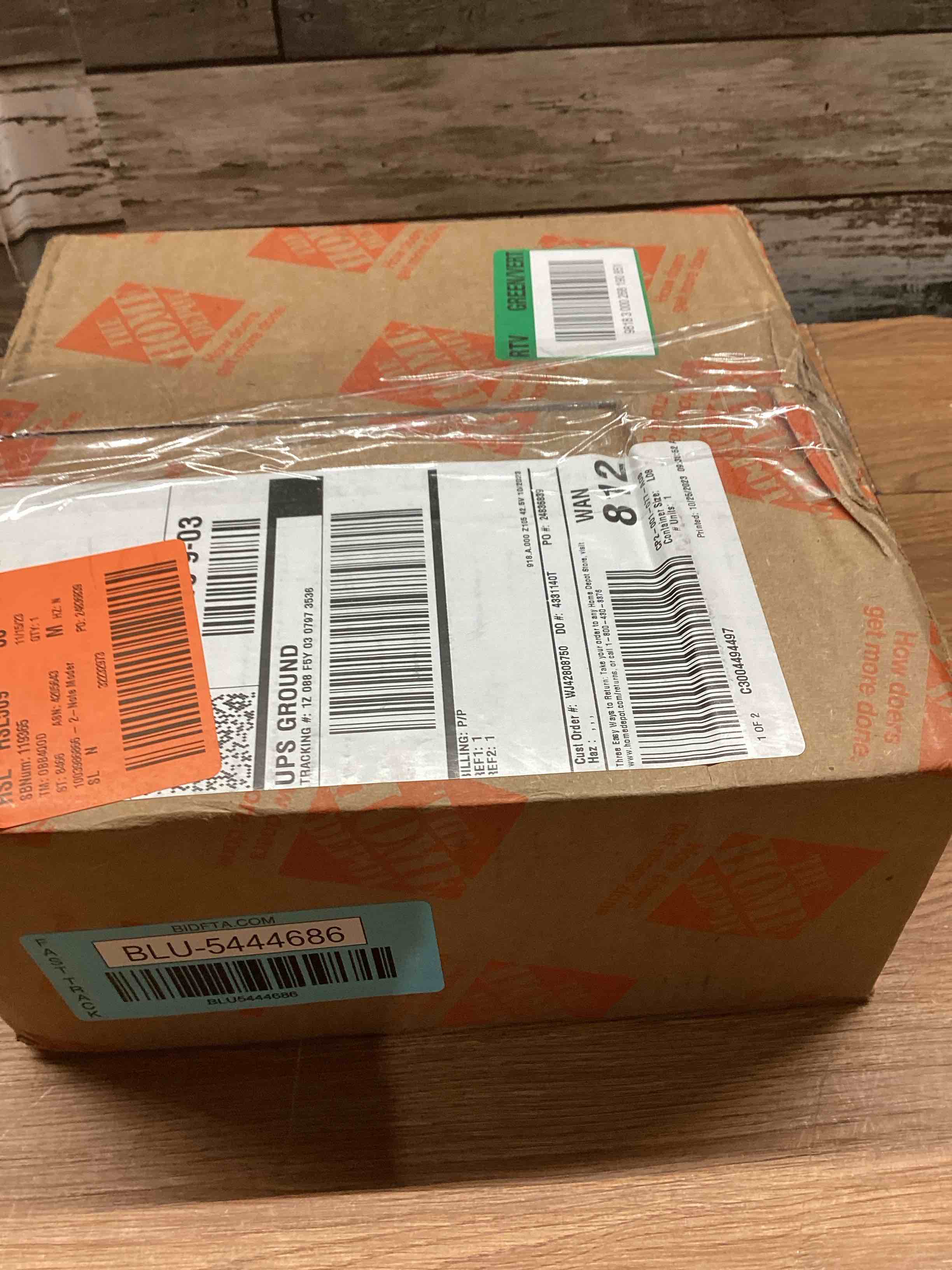 https://s3.amazonaws.com/lotting-images-prod/bidfta/BLU5444686_1701893339057.jpeg
