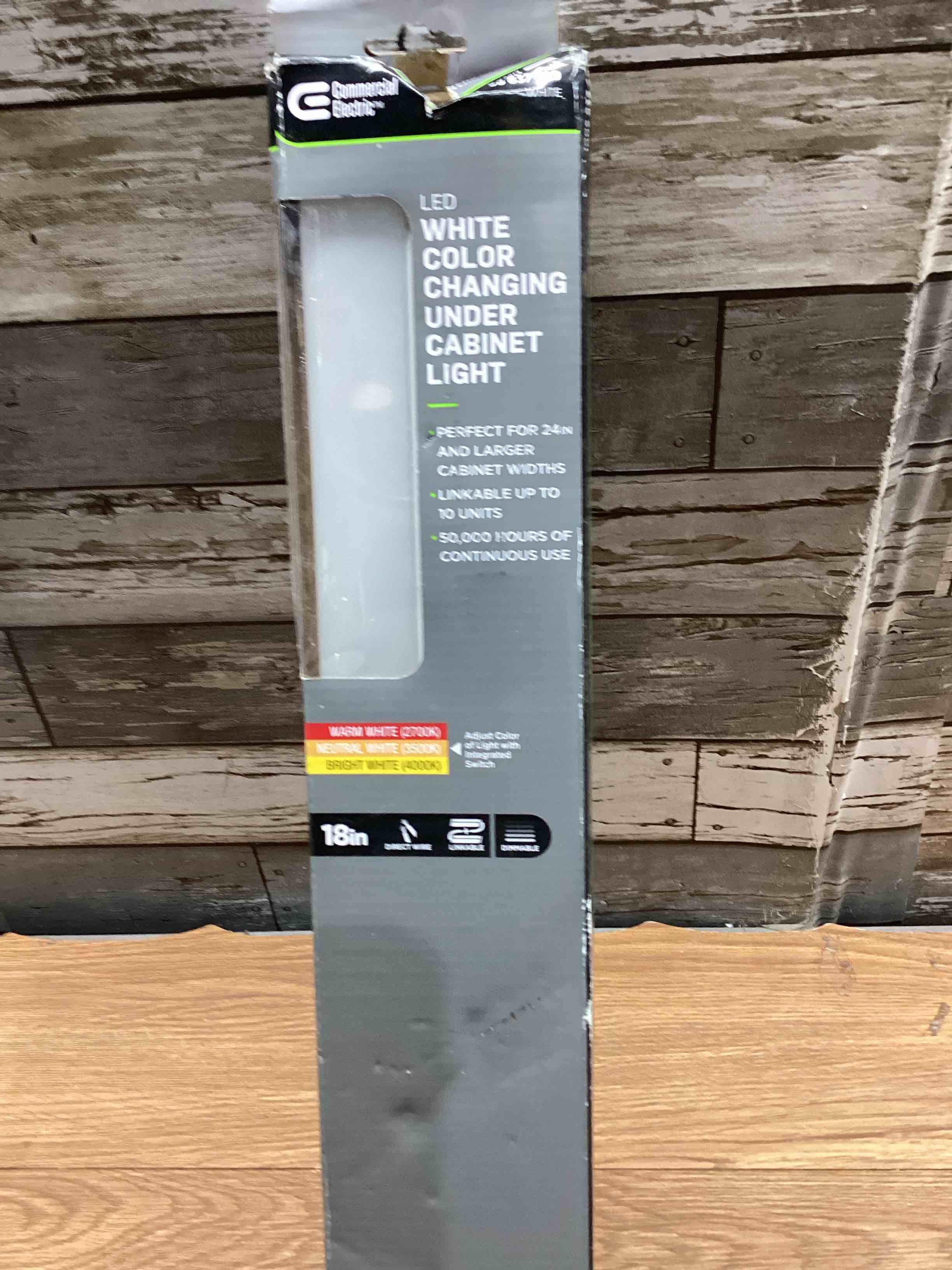 https://s3.amazonaws.com/lotting-images-prod/bidfta/BLU5444899_1702496790648.jpeg