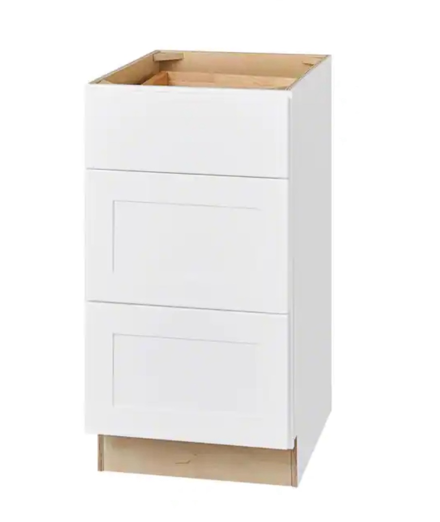 https://s3.amazonaws.com/lotting-images-prod/bidfta/BLU5445643_1703685630756.jpeg