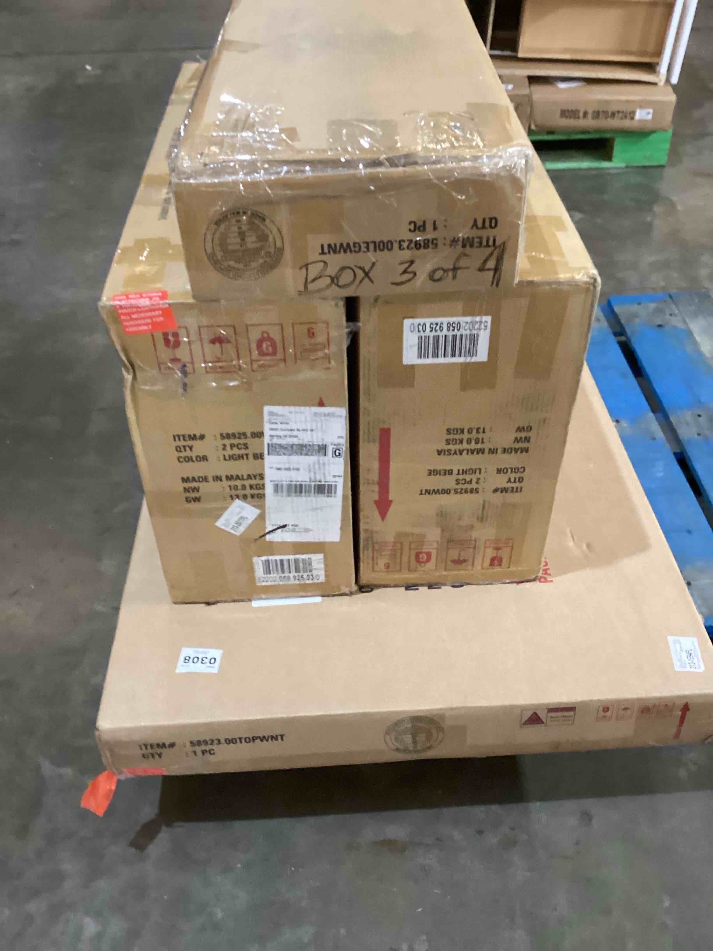 https://s3.amazonaws.com/lotting-images-prod/bidfta/BLU5445677_1703693534358.jpeg