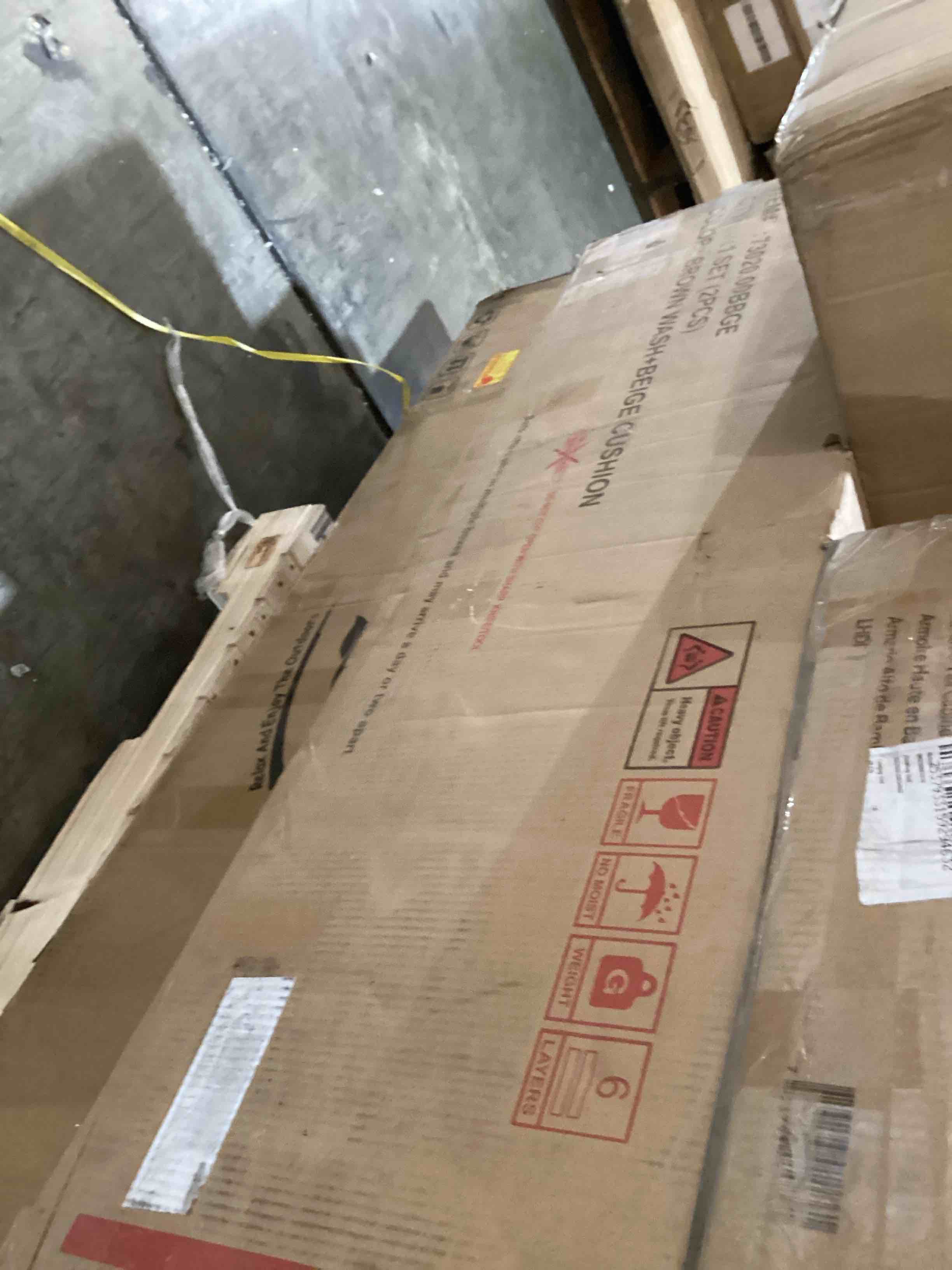 https://s3.amazonaws.com/lotting-images-prod/bidfta/BLU5448467_1720011065265.jpeg