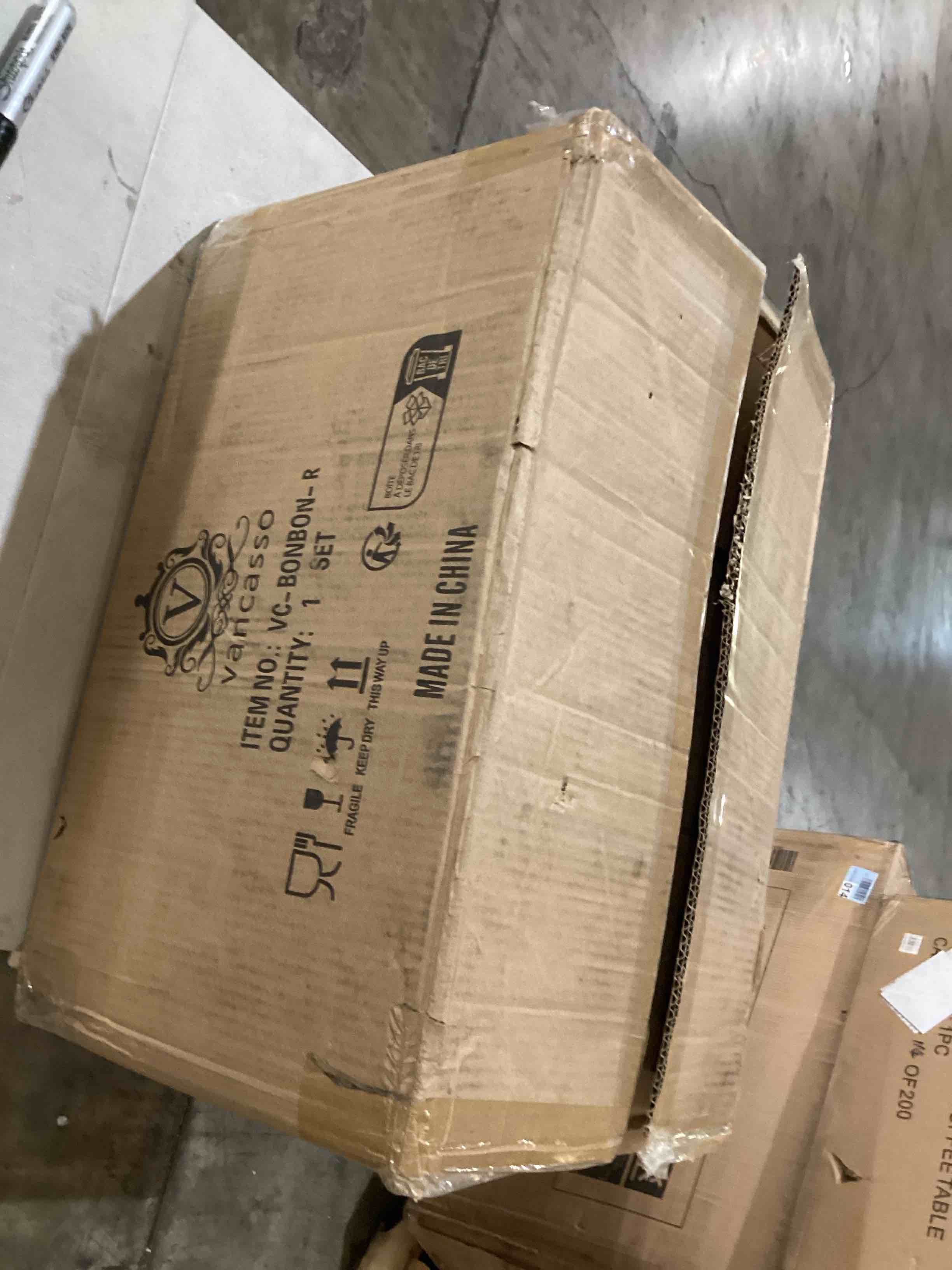 https://s3.amazonaws.com/lotting-images-prod/bidfta/BLU5448583_1720531683877.jpeg