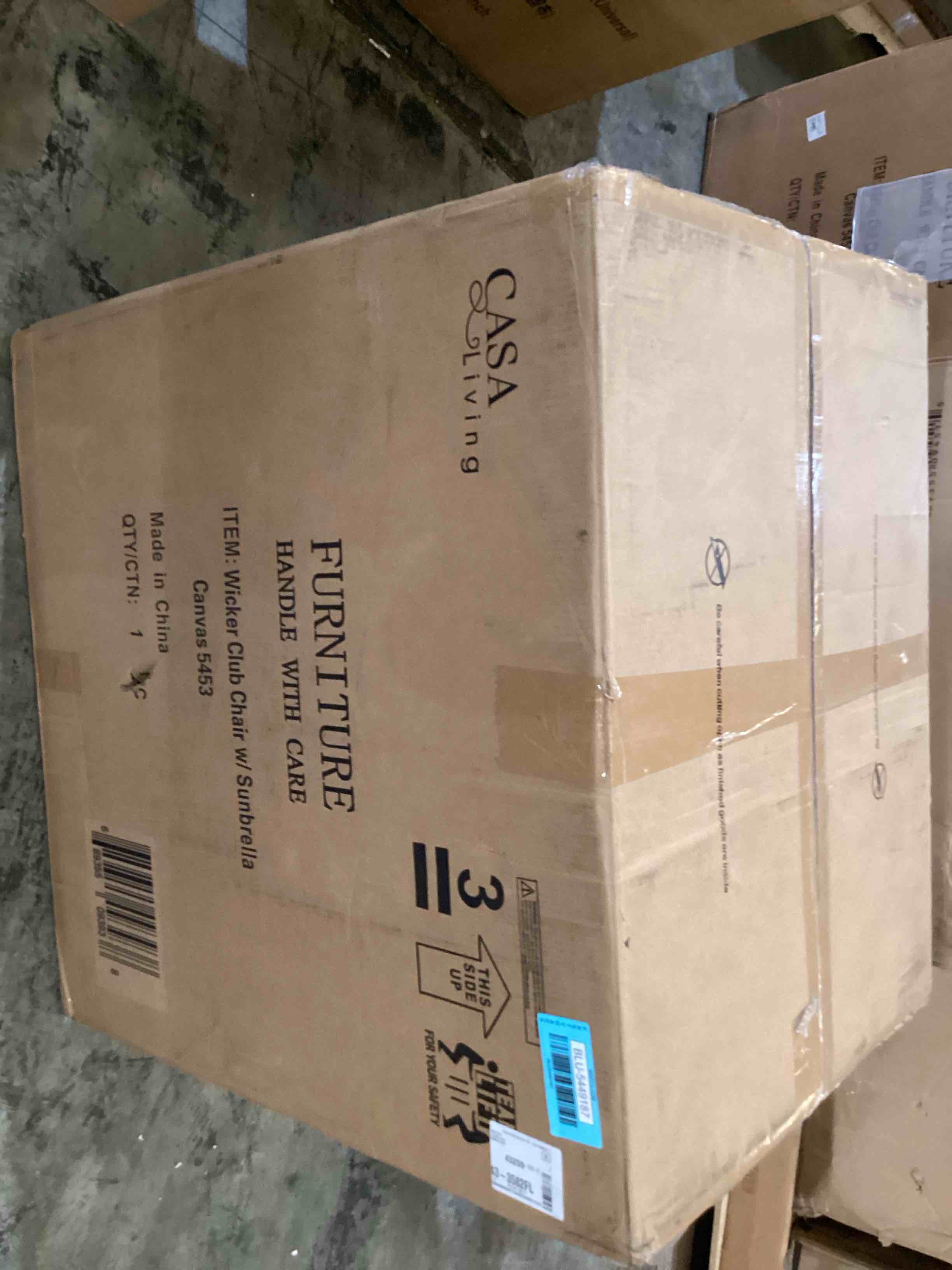 https://s3.amazonaws.com/lotting-images-prod/bidfta/BLU5449189_1722275077811.jpeg