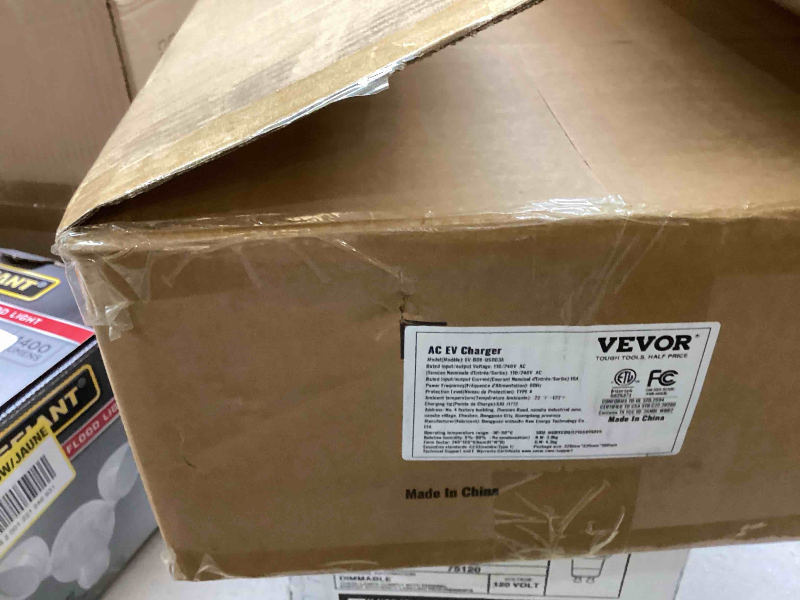 https://s3.amazonaws.com/lotting-images-prod/bidfta/BLU5450512_1710184665443.jpeg