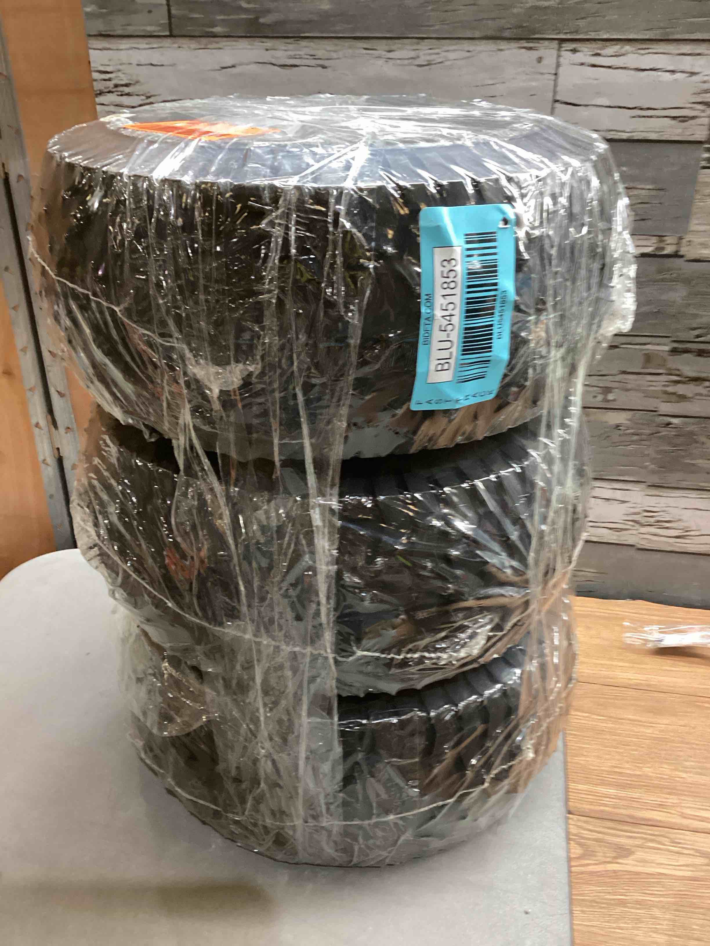 https://s3.amazonaws.com/lotting-images-prod/bidfta/BLU5451853_1707934494234.jpeg