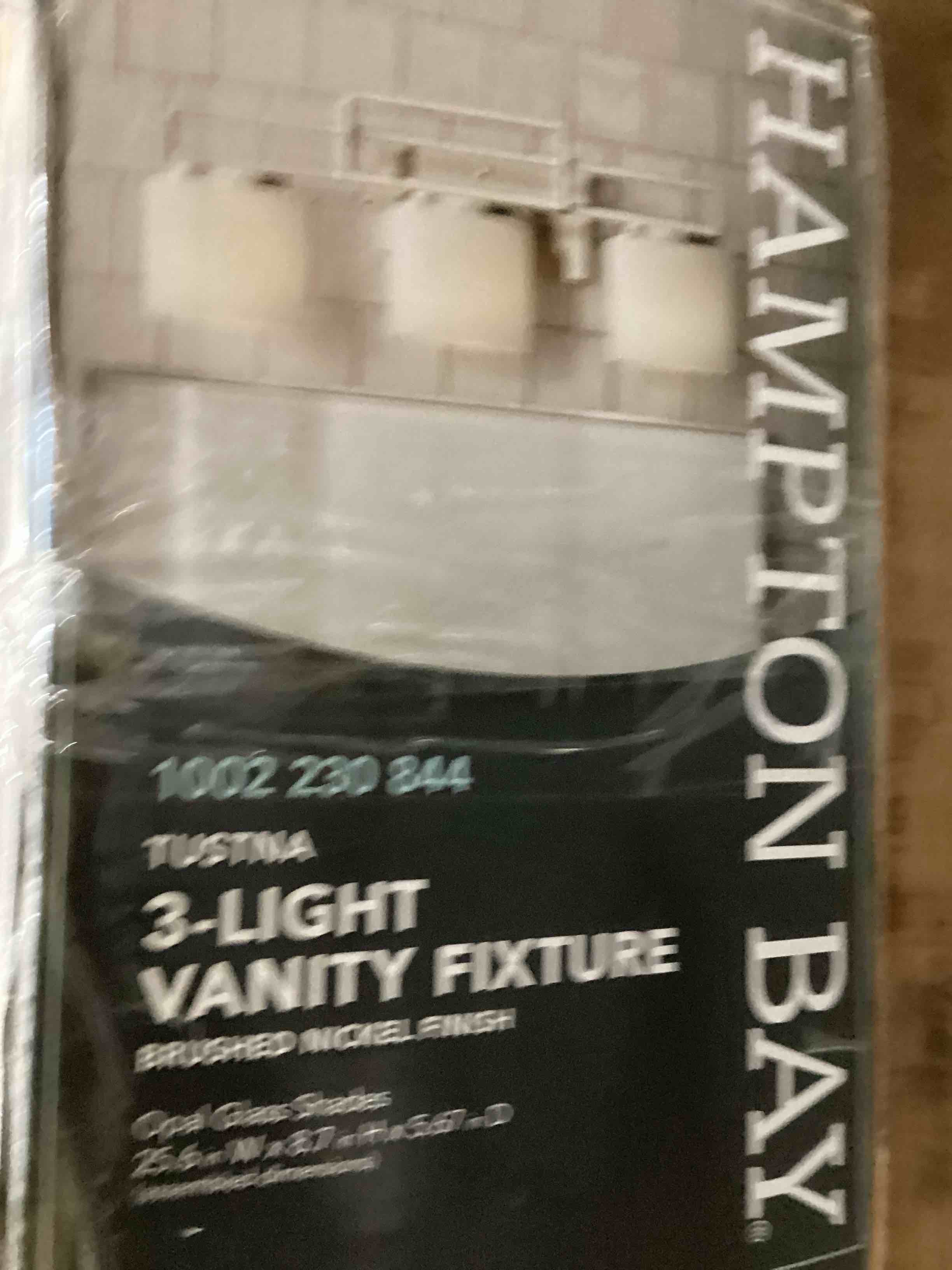 https://s3.amazonaws.com/lotting-images-prod/bidfta/BLU5452721_1708956023326.jpeg