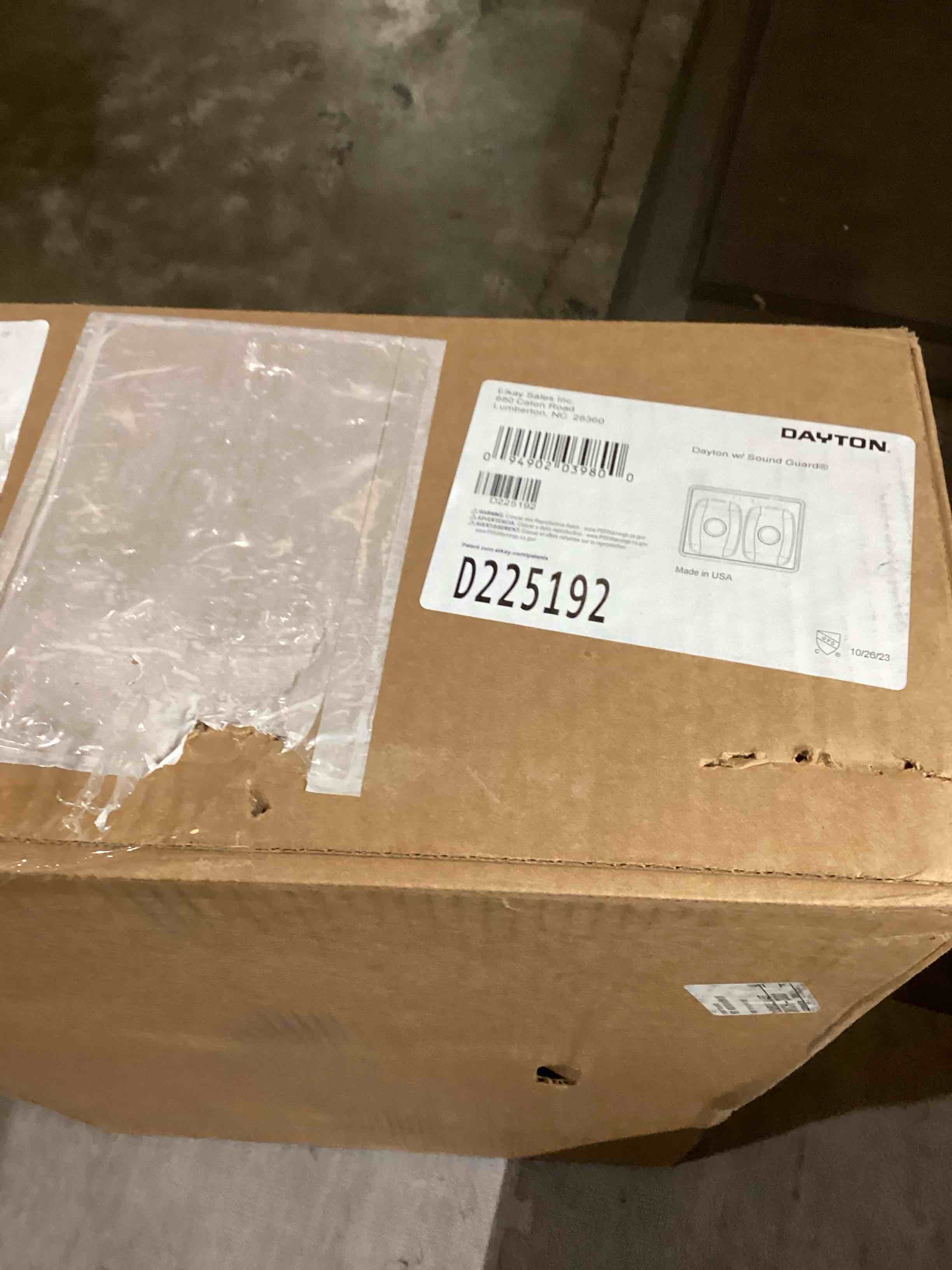 https://s3.amazonaws.com/lotting-images-prod/bidfta/BLU5452942_1705515501744.jpeg