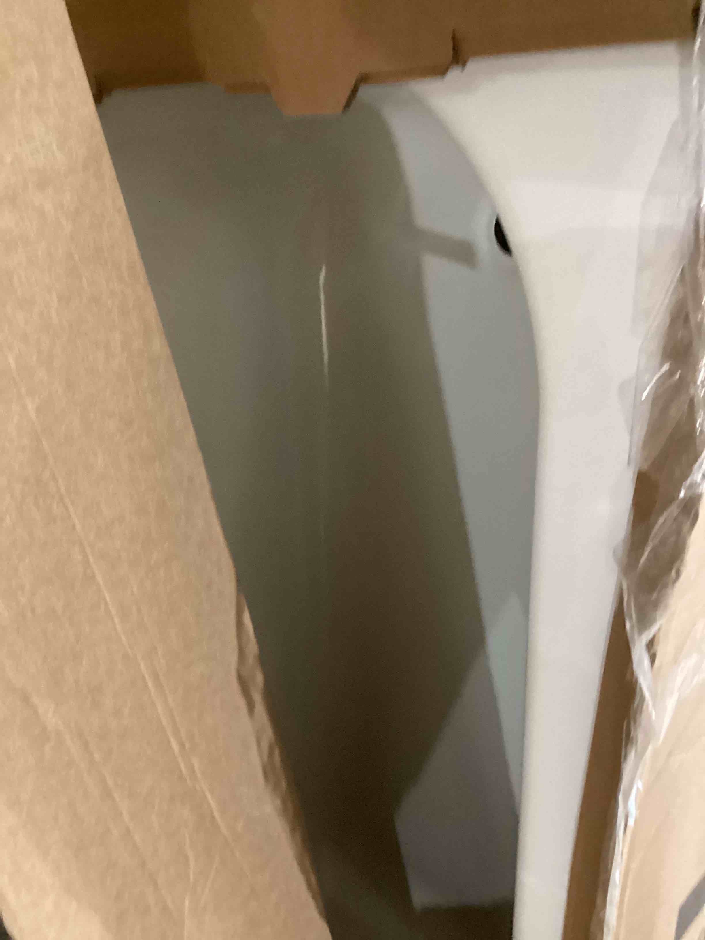 https://s3.amazonaws.com/lotting-images-prod/bidfta/BLU5453493_1706283568760.jpeg