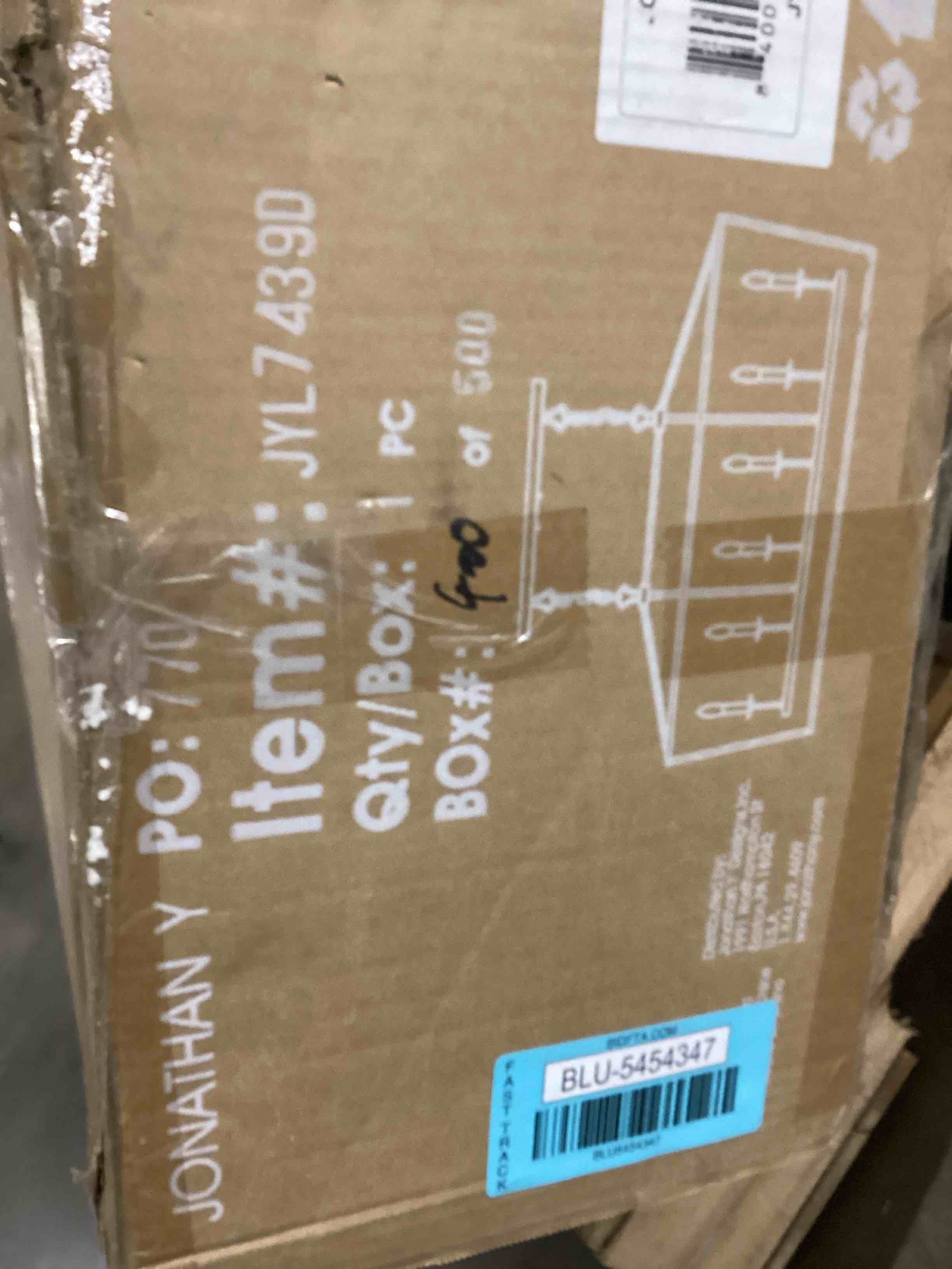 https://s3.amazonaws.com/lotting-images-prod/bidfta/BLU5454347_1707313462578.jpeg