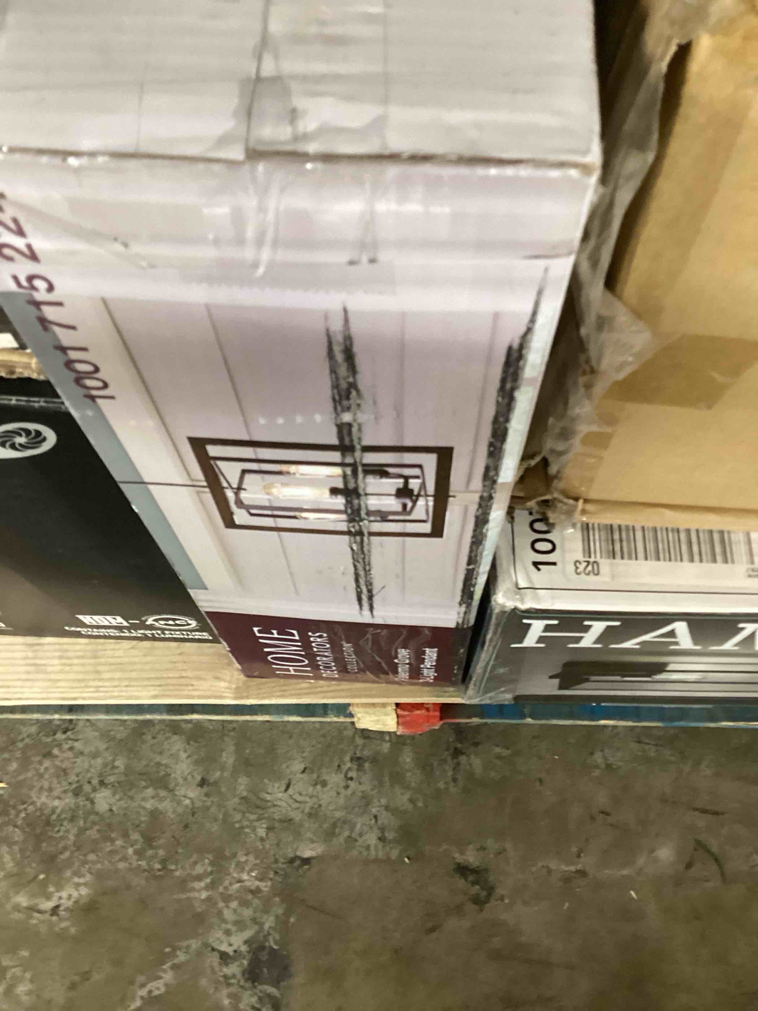 https://s3.amazonaws.com/lotting-images-prod/bidfta/BLU5454686_1708699003794.jpeg