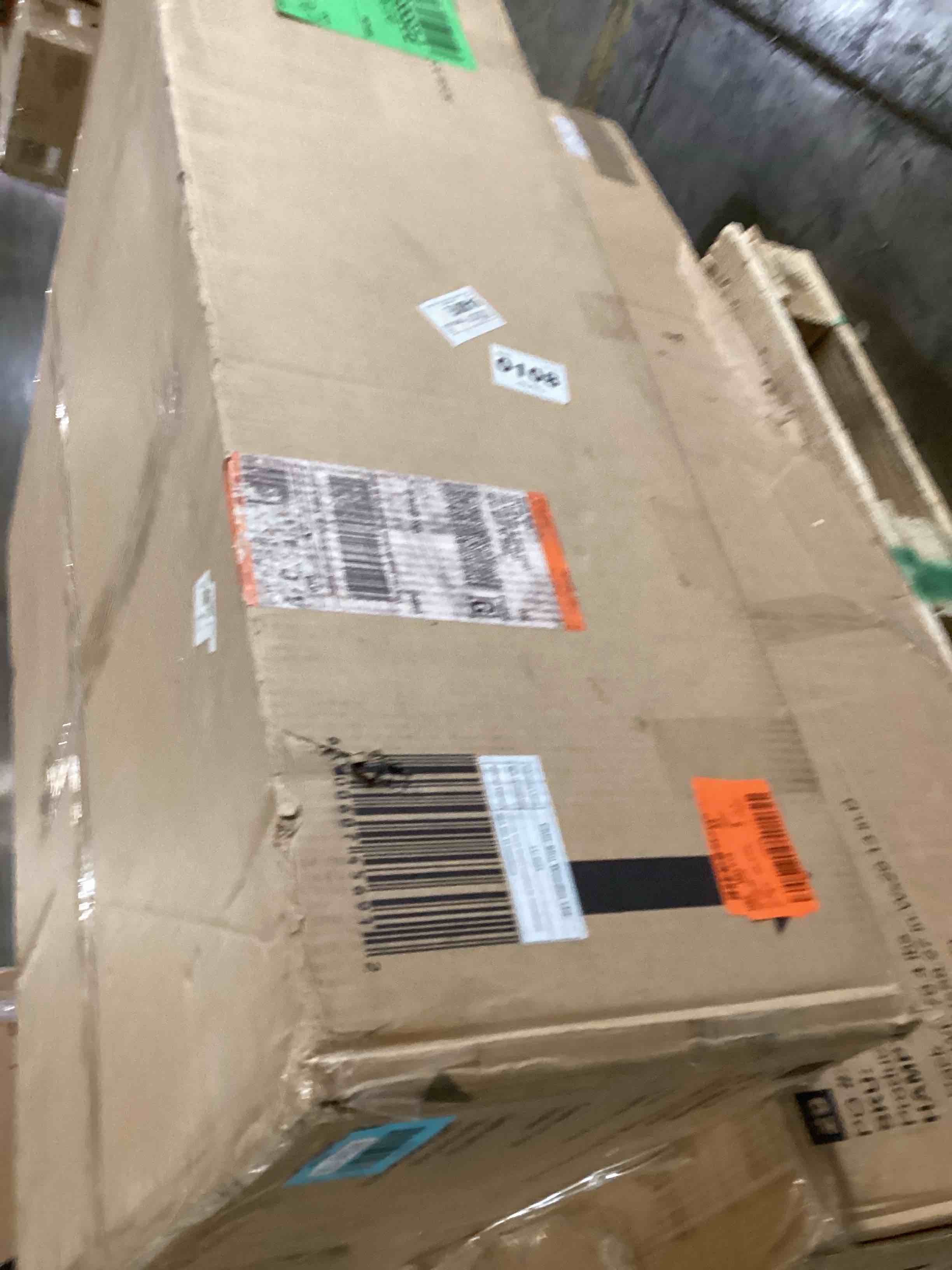 https://s3.amazonaws.com/lotting-images-prod/bidfta/BLU5455248_1709148951904.jpeg