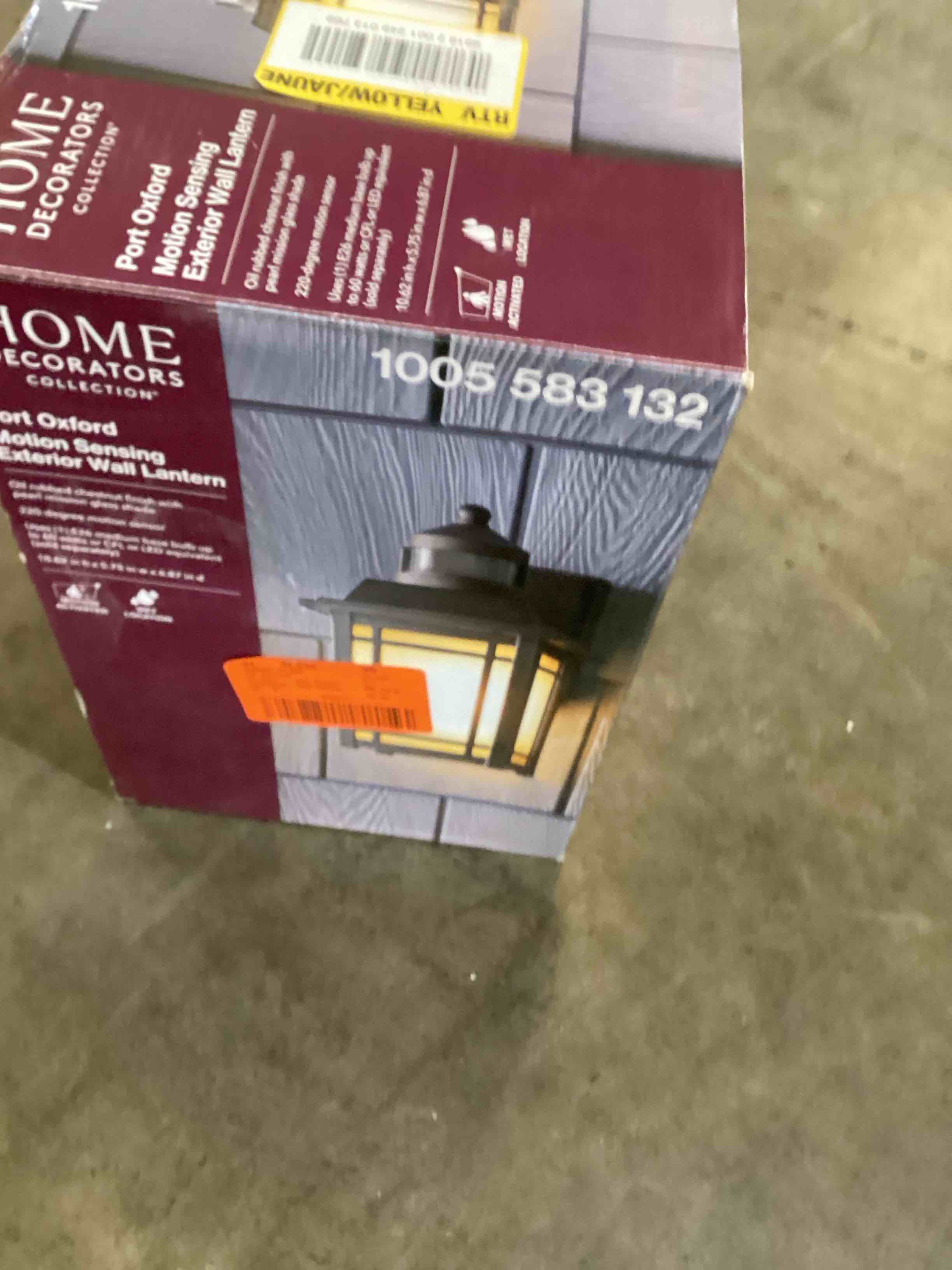 https://s3.amazonaws.com/lotting-images-prod/bidfta/BLU5455596_1709571361492.jpeg