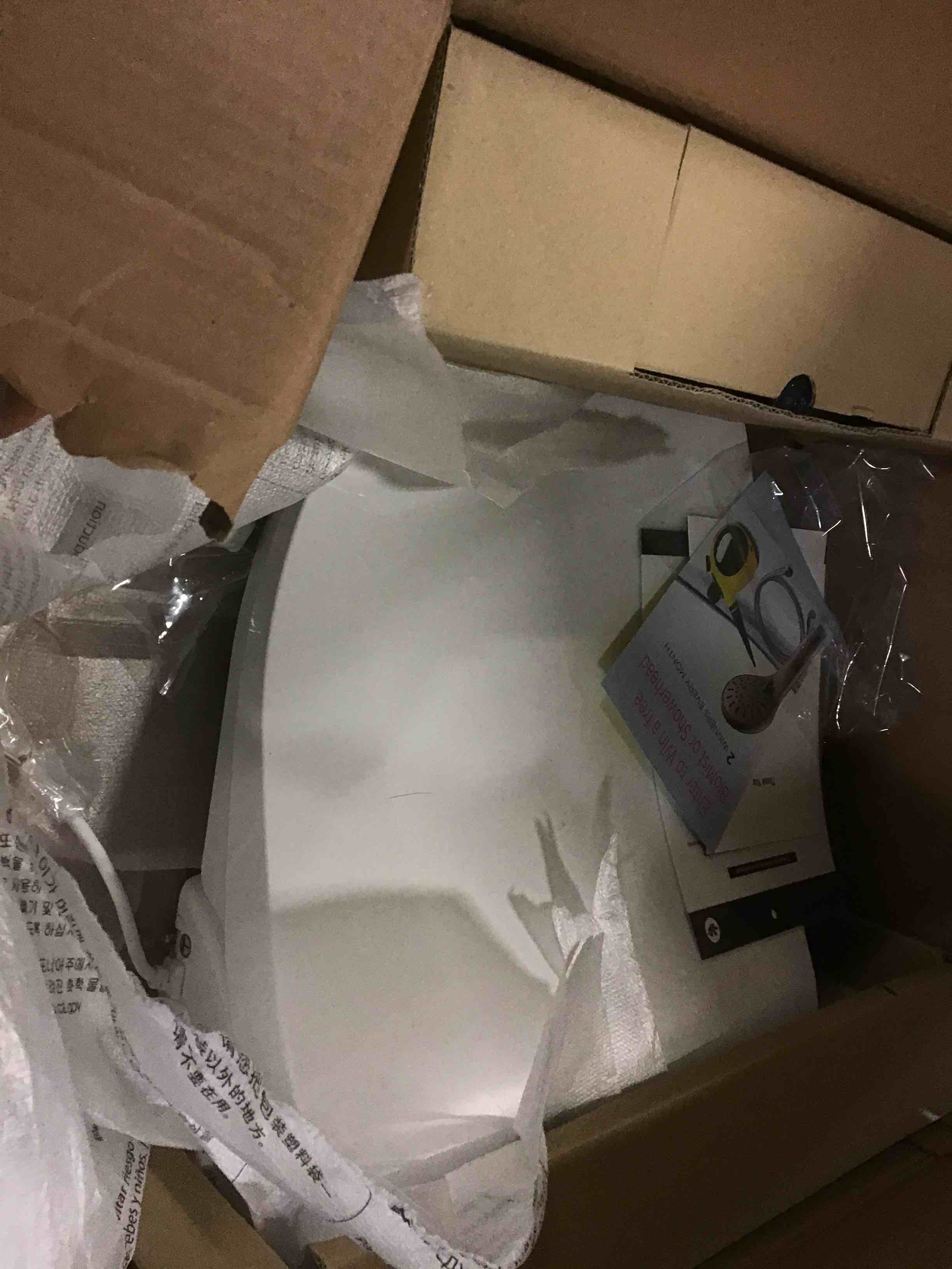https://s3.amazonaws.com/lotting-images-prod/bidfta/BLU5456057_1698263143743.jpeg