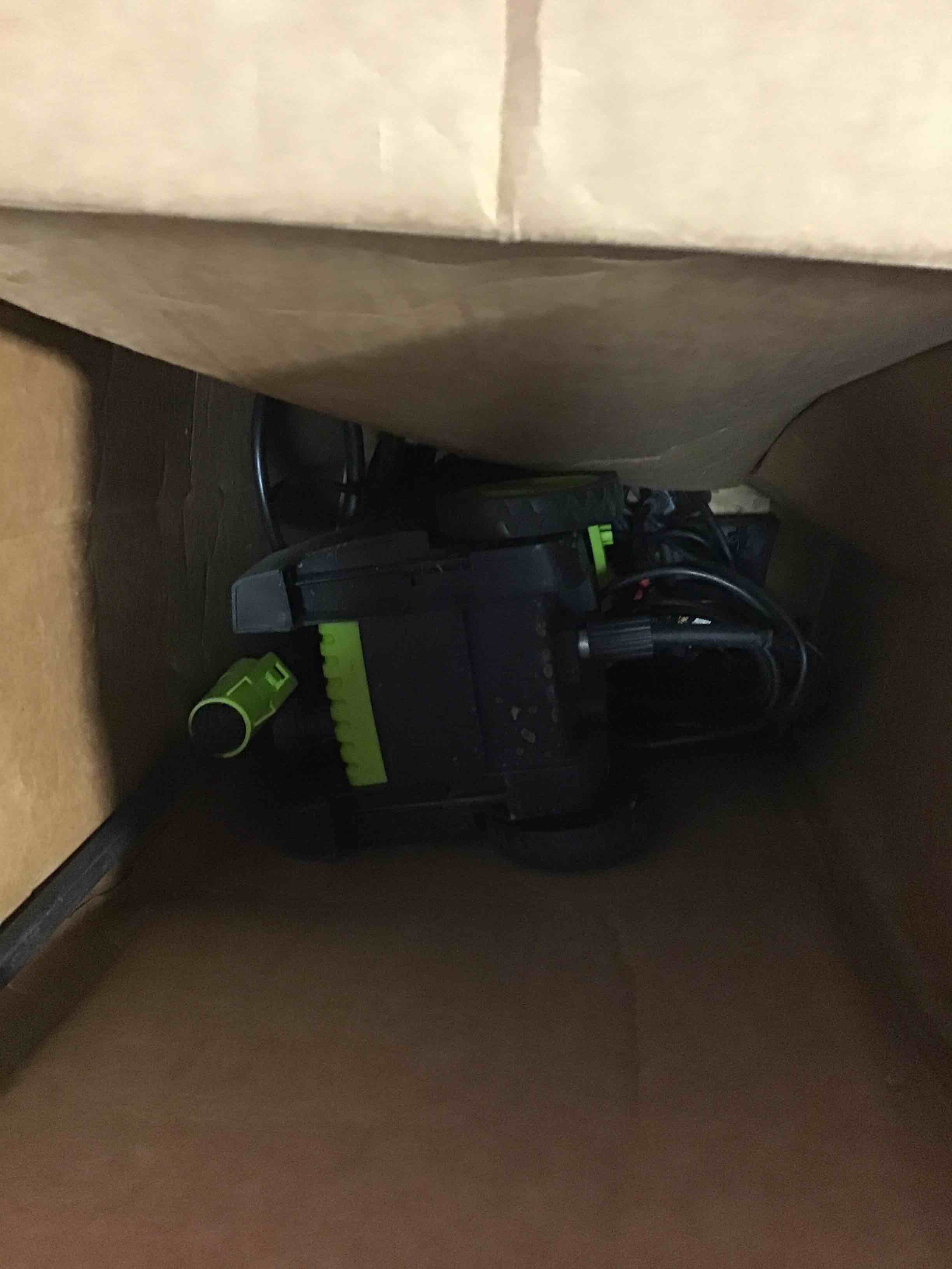 https://s3.amazonaws.com/lotting-images-prod/bidfta/BLU5456292_1698758978783.jpeg