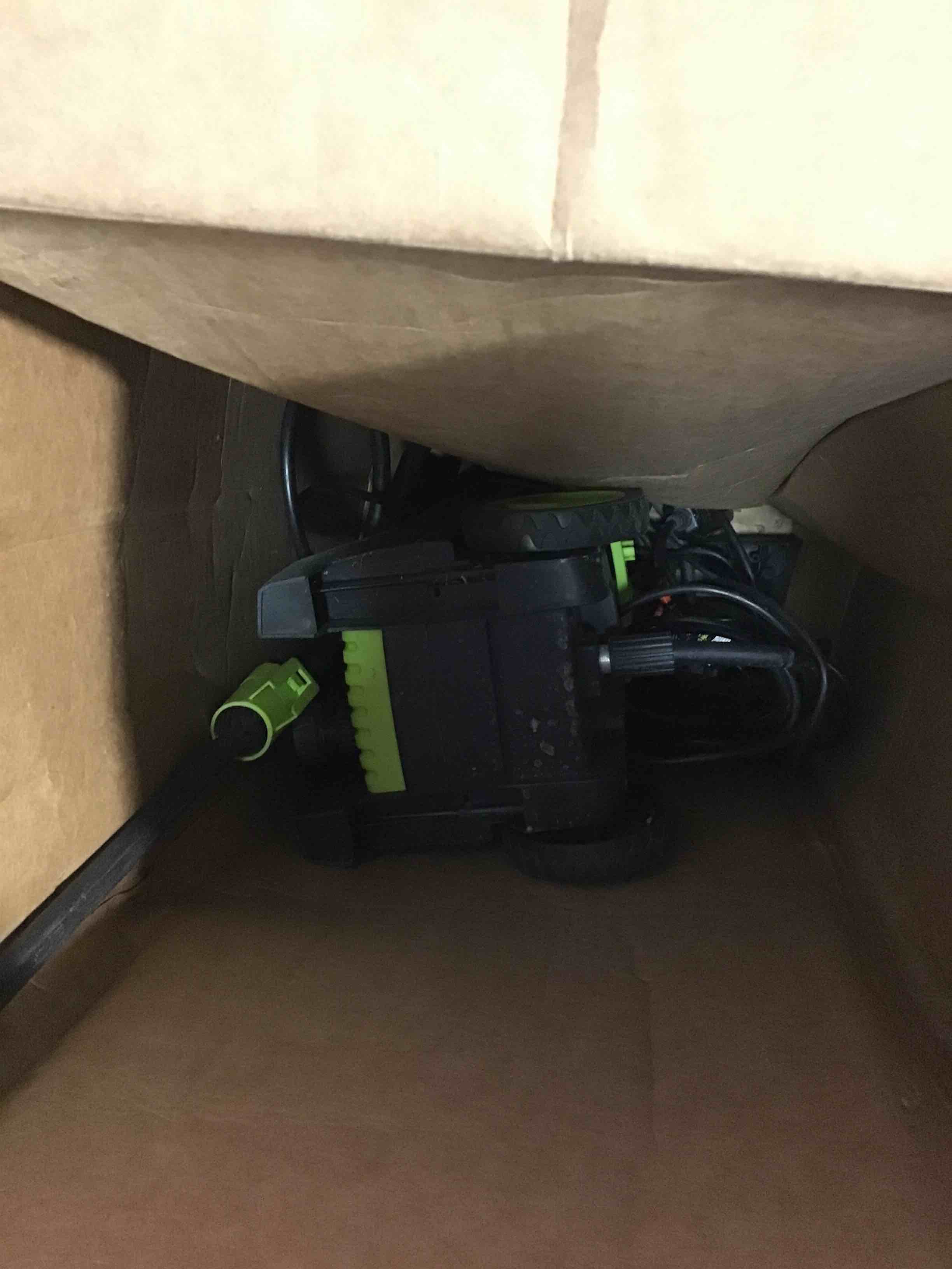 https://s3.amazonaws.com/lotting-images-prod/bidfta/BLU5456292_1698758980055.jpeg