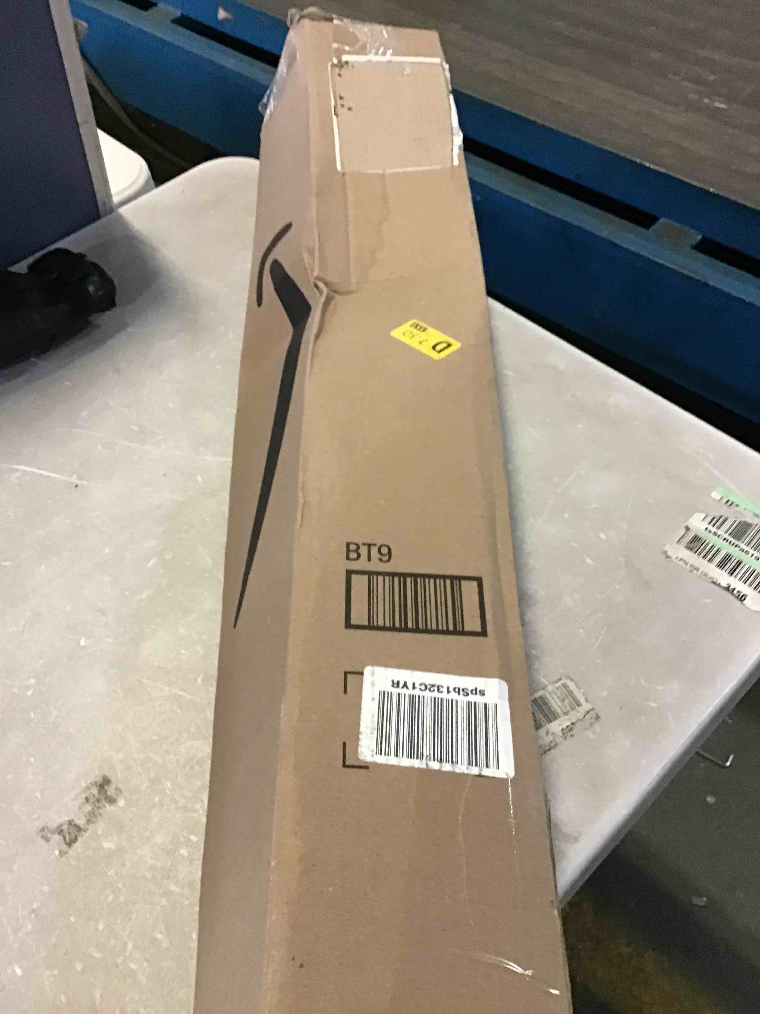 https://s3.amazonaws.com/lotting-images-prod/bidfta/BLU5456466_1698769471488.jpeg