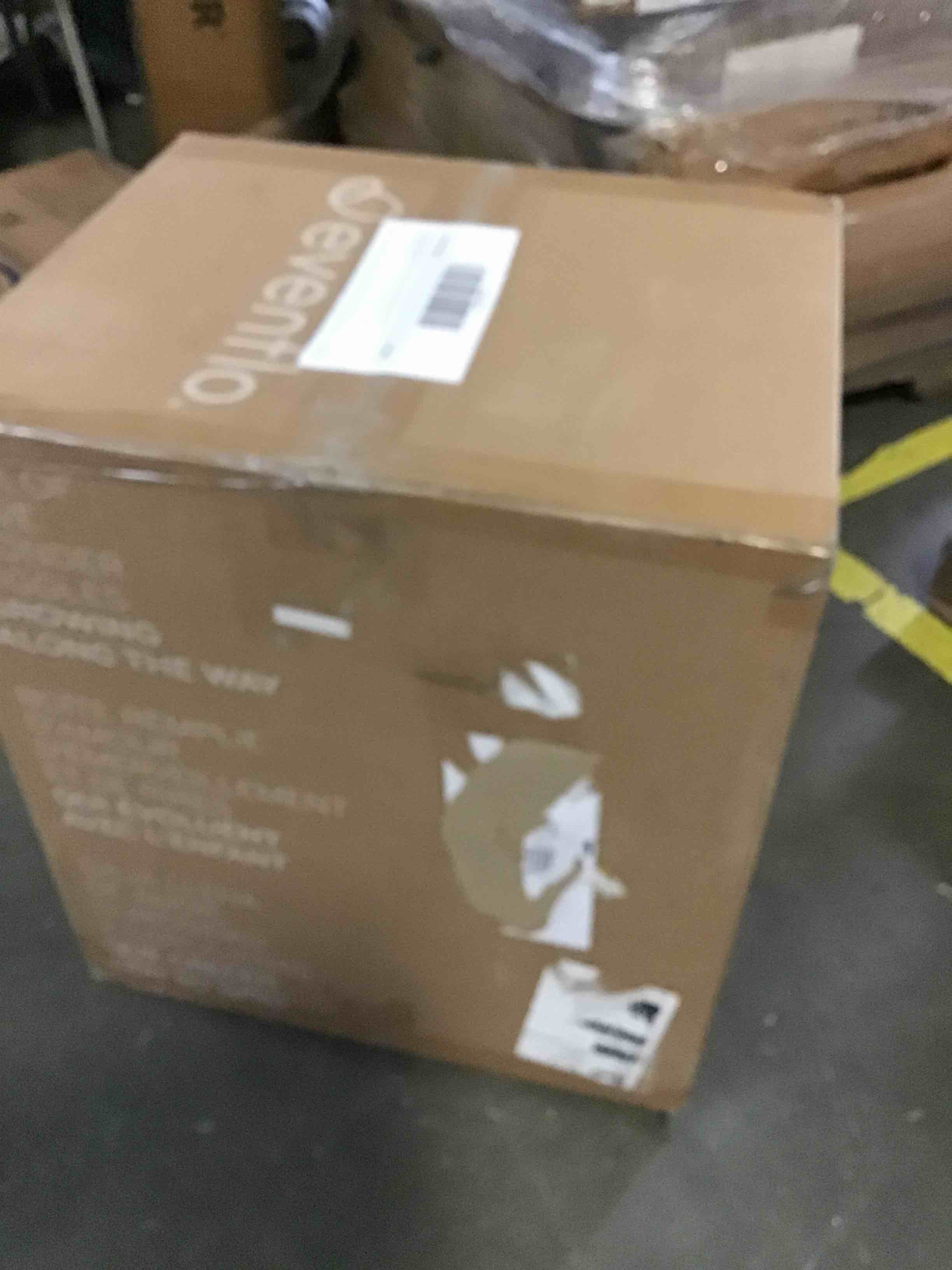https://s3.amazonaws.com/lotting-images-prod/bidfta/BLU5456528_1698778336053.jpeg
