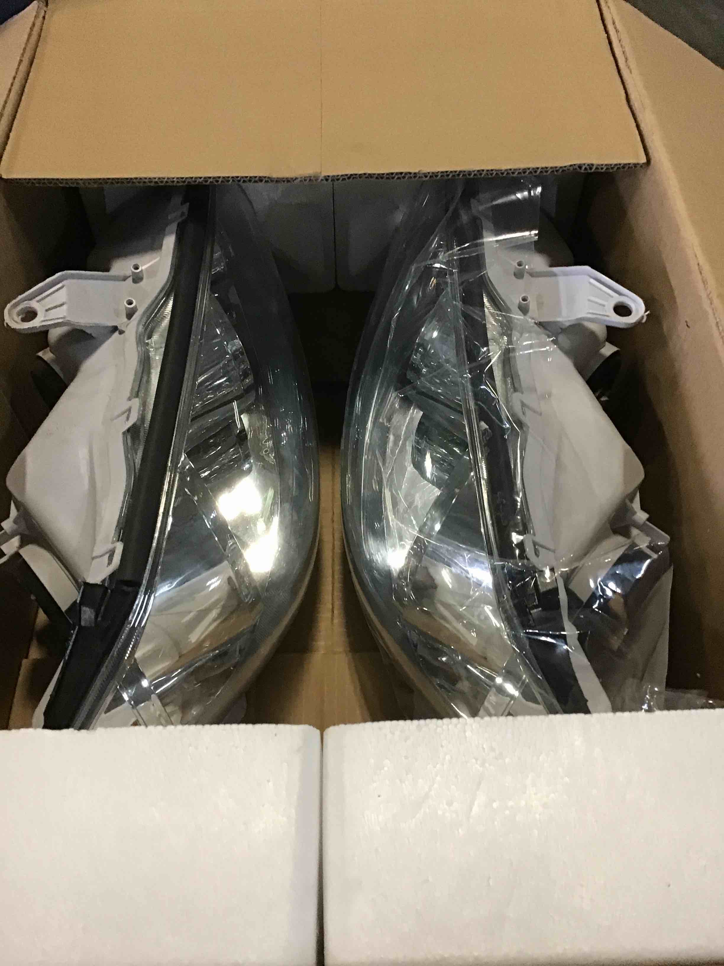 https://s3.amazonaws.com/lotting-images-prod/bidfta/BLU5456548_1698781524878.jpeg