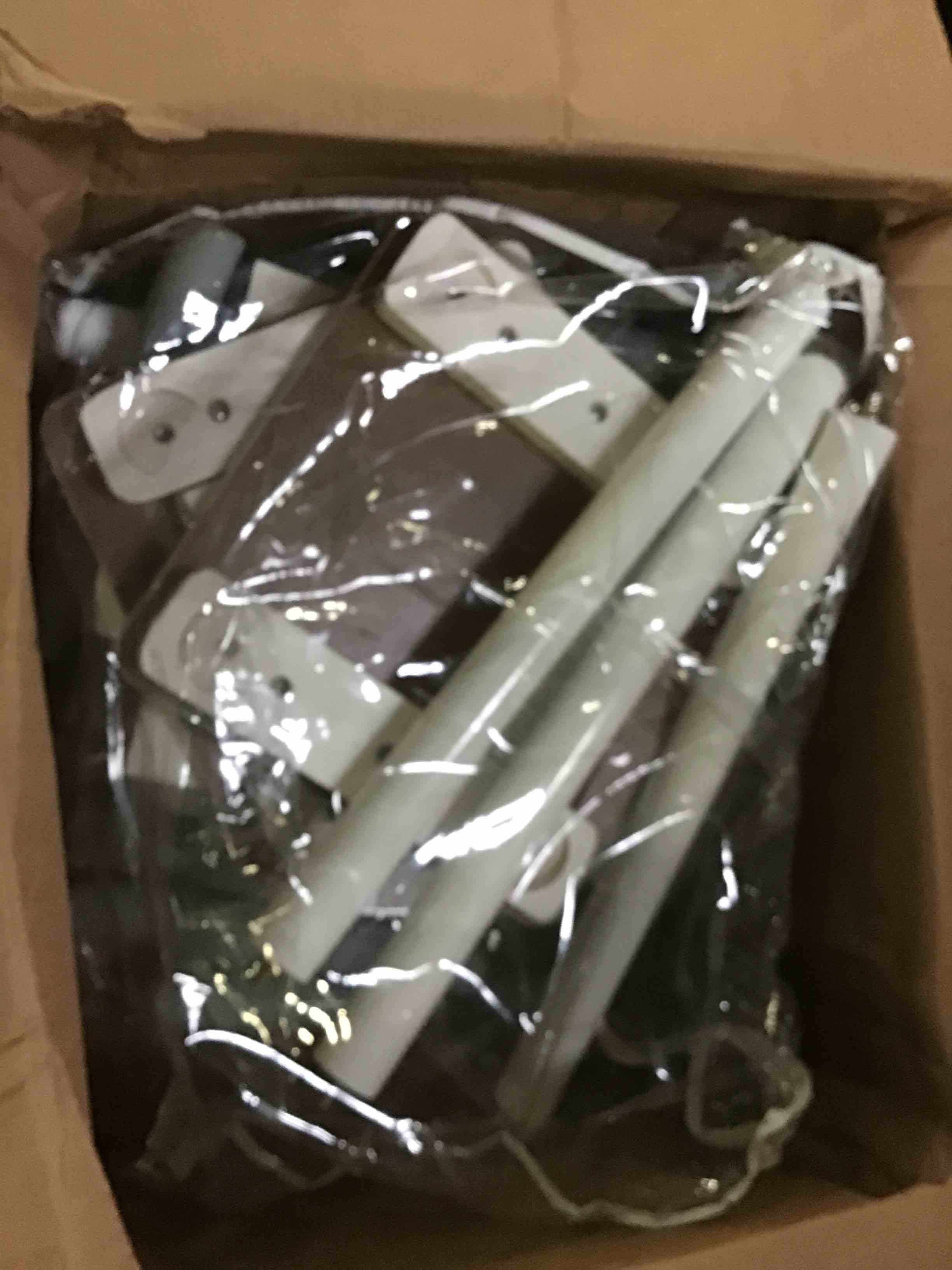 https://s3.amazonaws.com/lotting-images-prod/bidfta/BLU5459284_1698245040828.jpeg