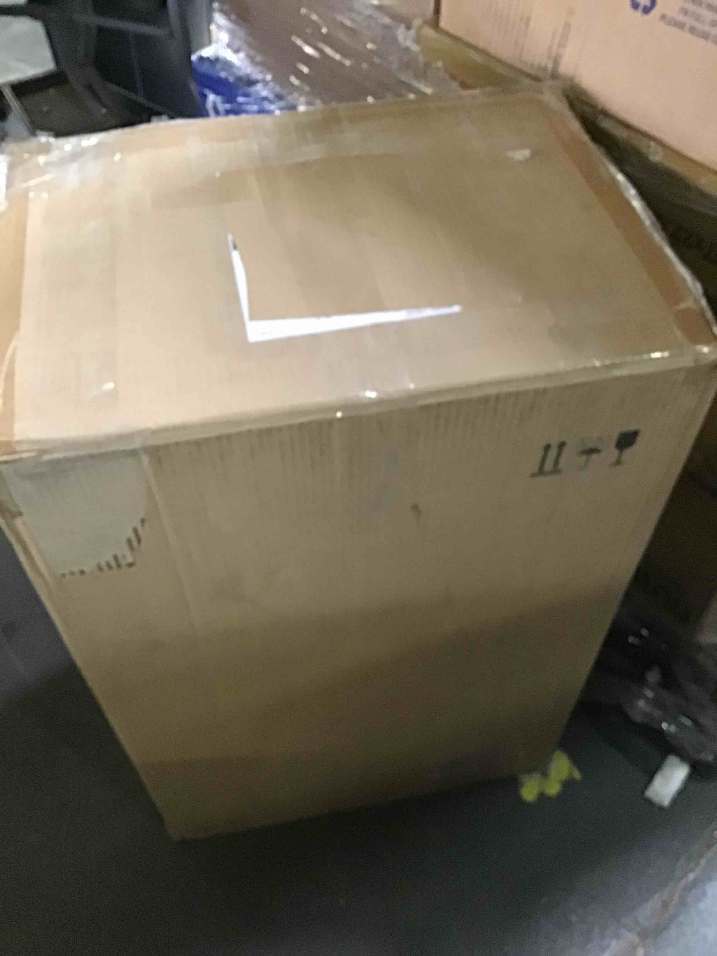 https://s3.amazonaws.com/lotting-images-prod/bidfta/BLU5459476_1698337847340.jpeg