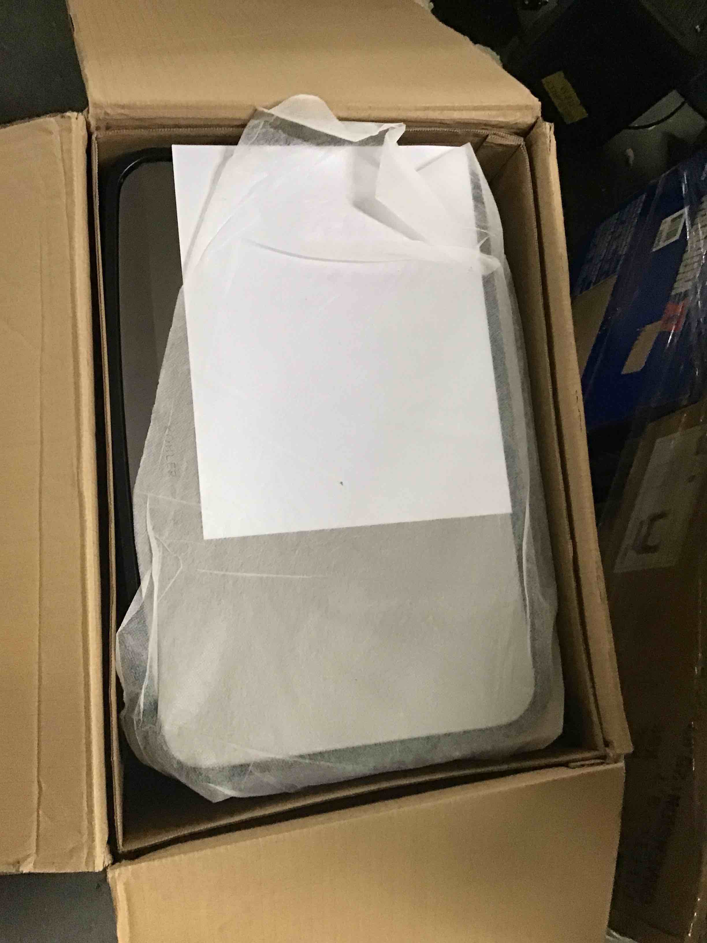 https://s3.amazonaws.com/lotting-images-prod/bidfta/BLU5459476_1698337862896.jpeg