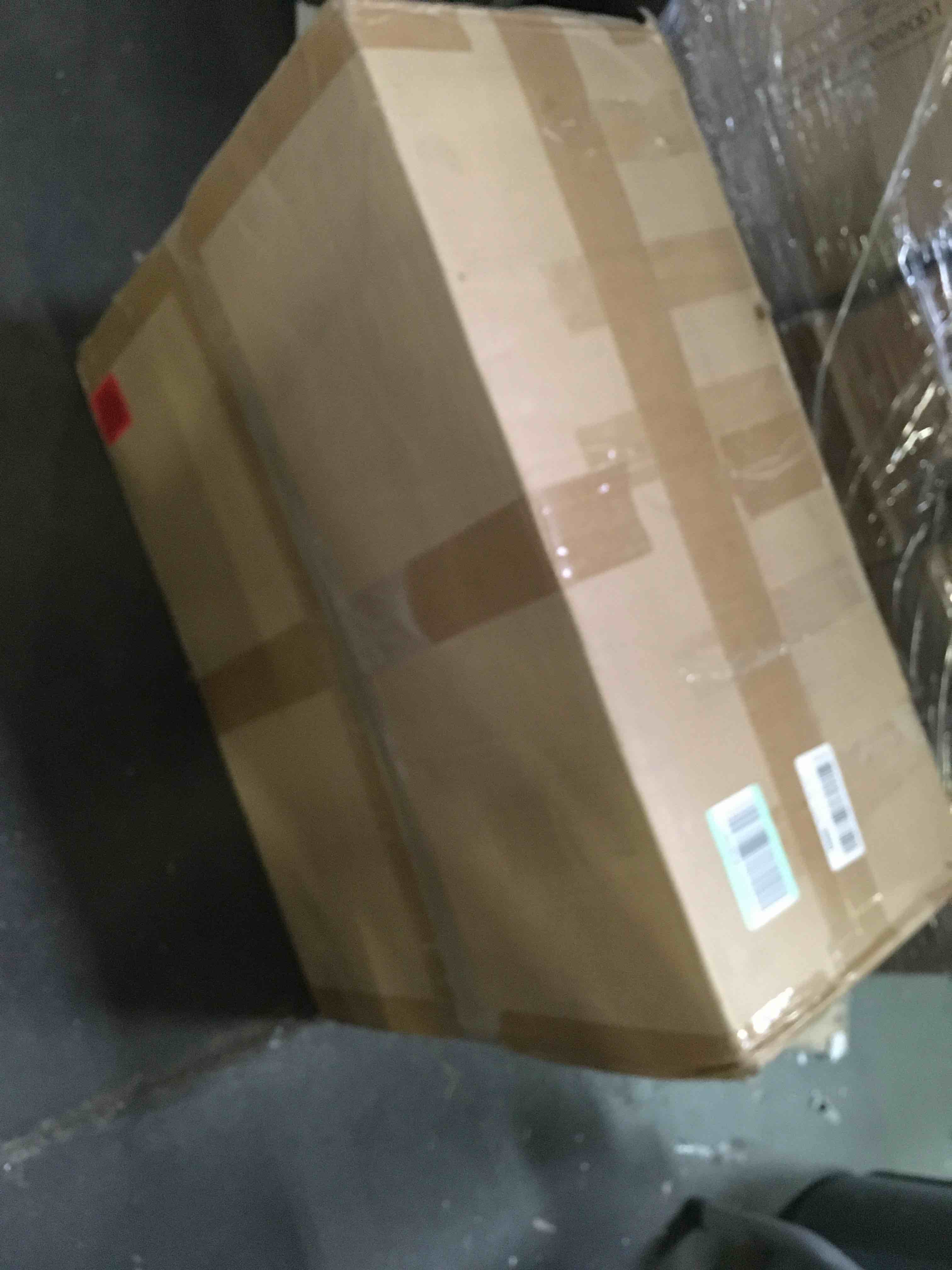 https://s3.amazonaws.com/lotting-images-prod/bidfta/BLU5459710_1698435722155.jpeg