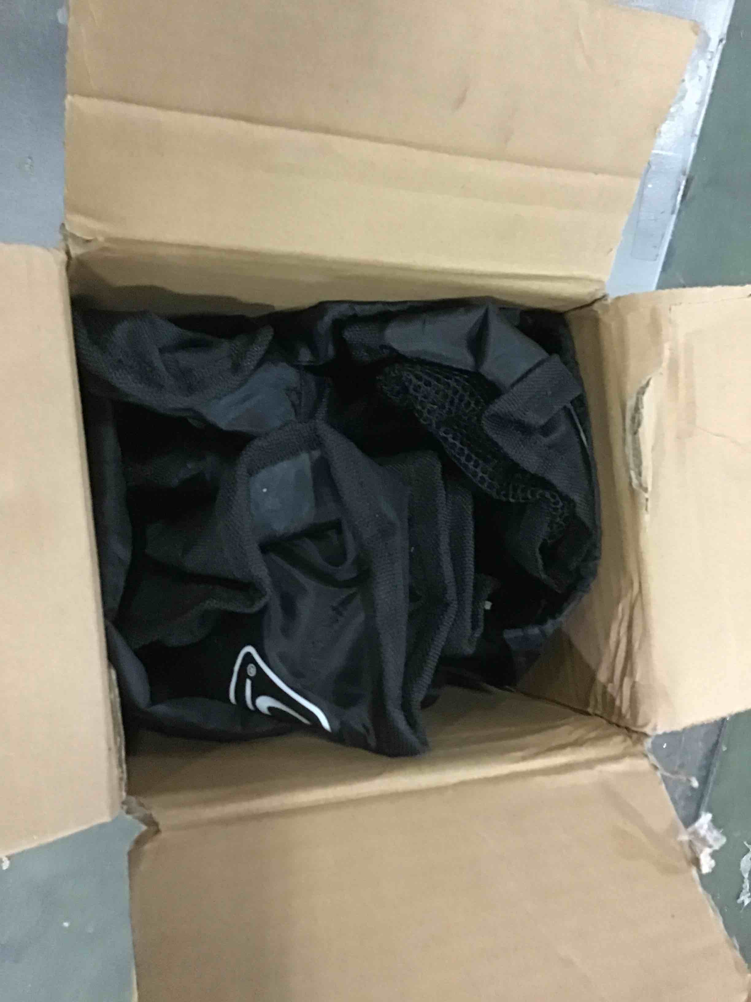 https://s3.amazonaws.com/lotting-images-prod/bidfta/BLU5460122_1698781070987.jpeg
