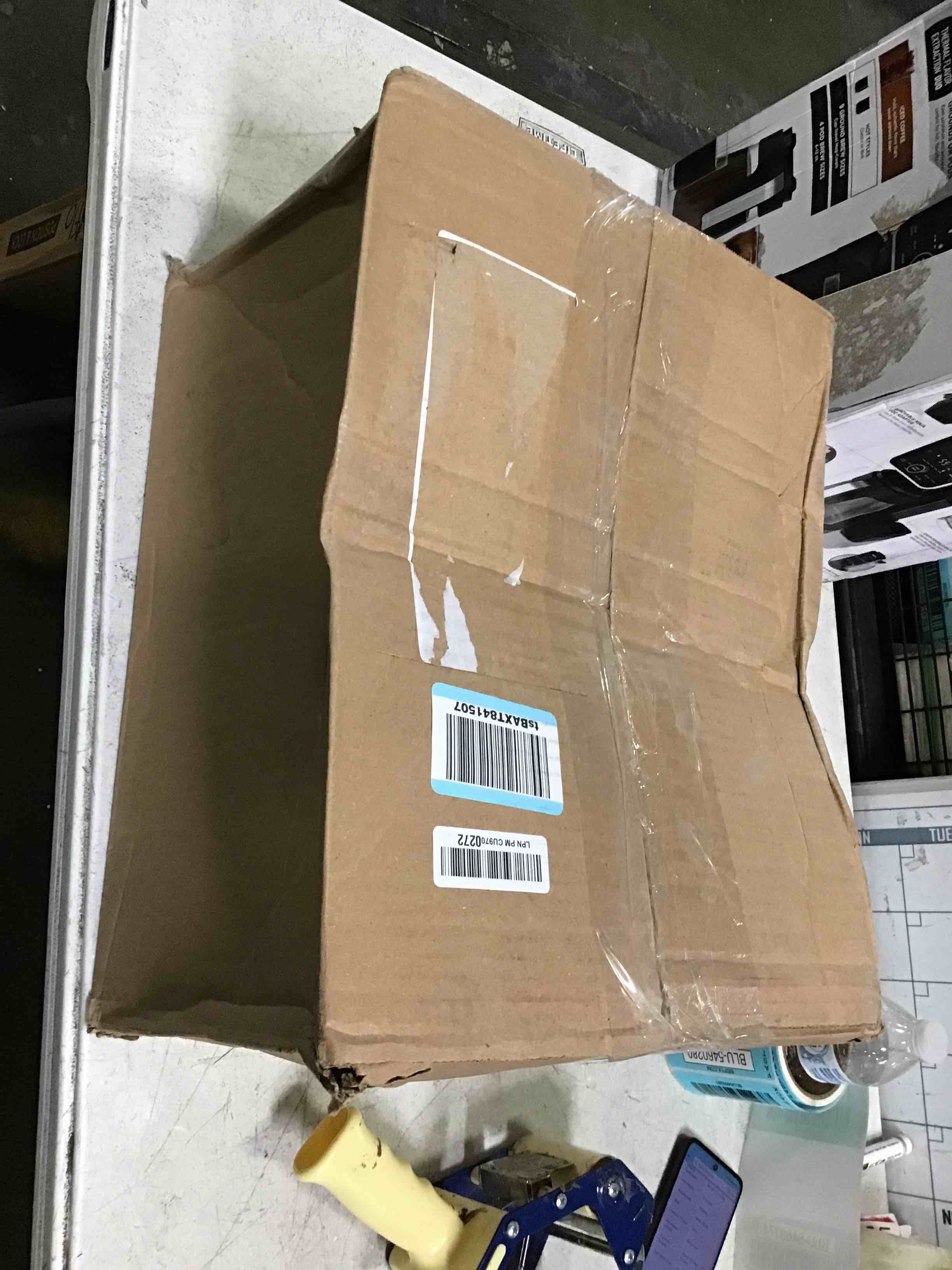 https://s3.amazonaws.com/lotting-images-prod/bidfta/BLU5460270_1698858959009.jpeg