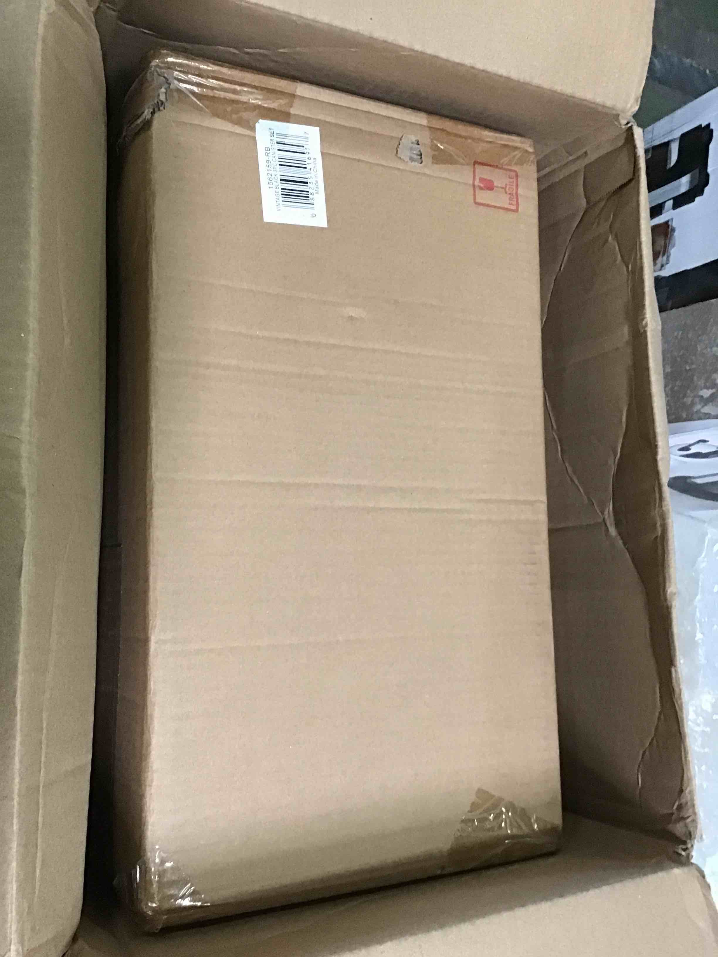https://s3.amazonaws.com/lotting-images-prod/bidfta/BLU5460270_1698858980375.jpeg