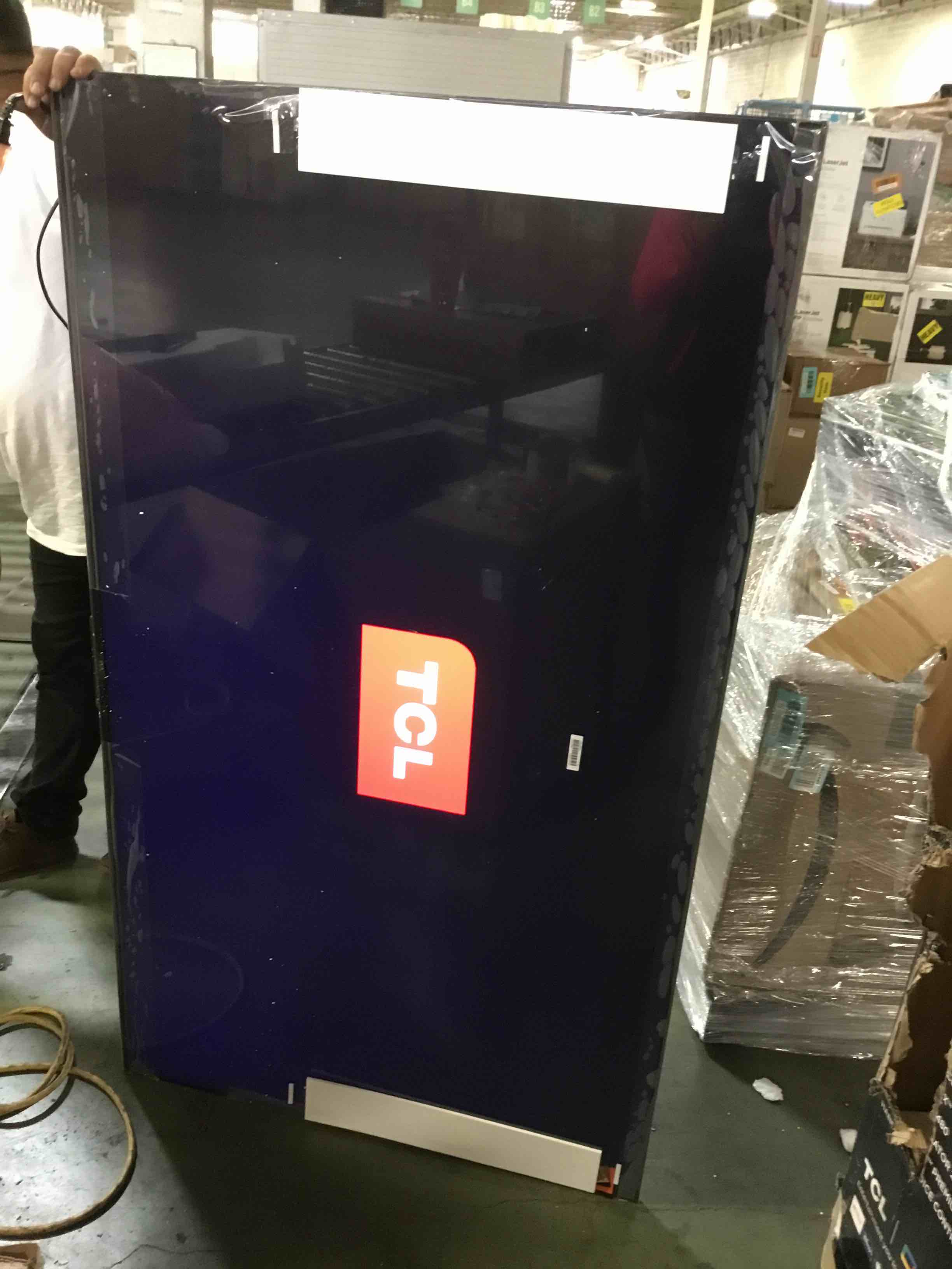 https://s3.amazonaws.com/lotting-images-prod/bidfta/BLU5460450_1698325421381.jpeg