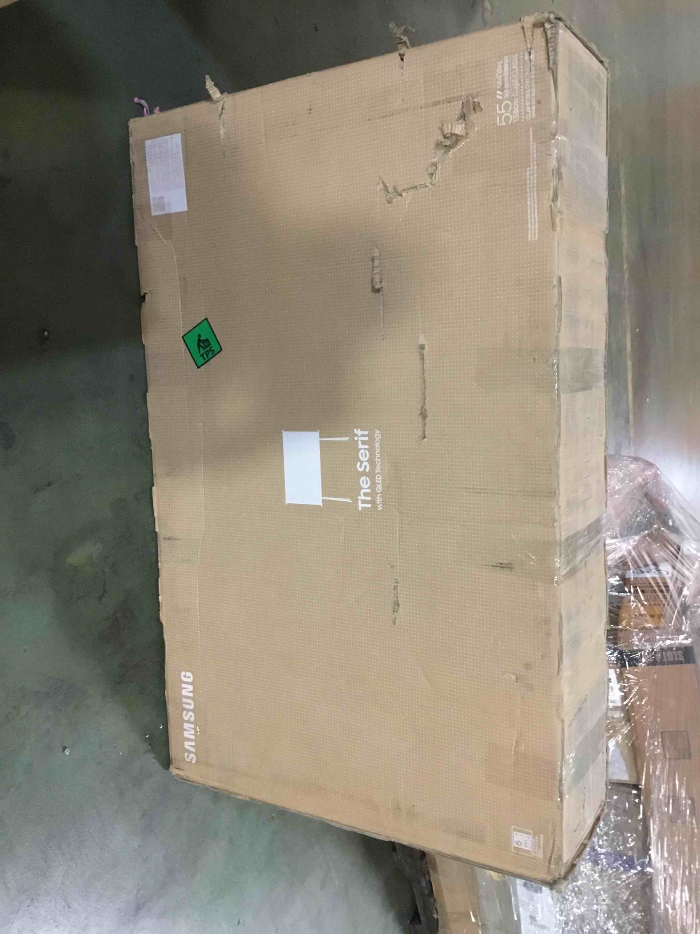 https://s3.amazonaws.com/lotting-images-prod/bidfta/BLU5460470_1698668993899.jpeg