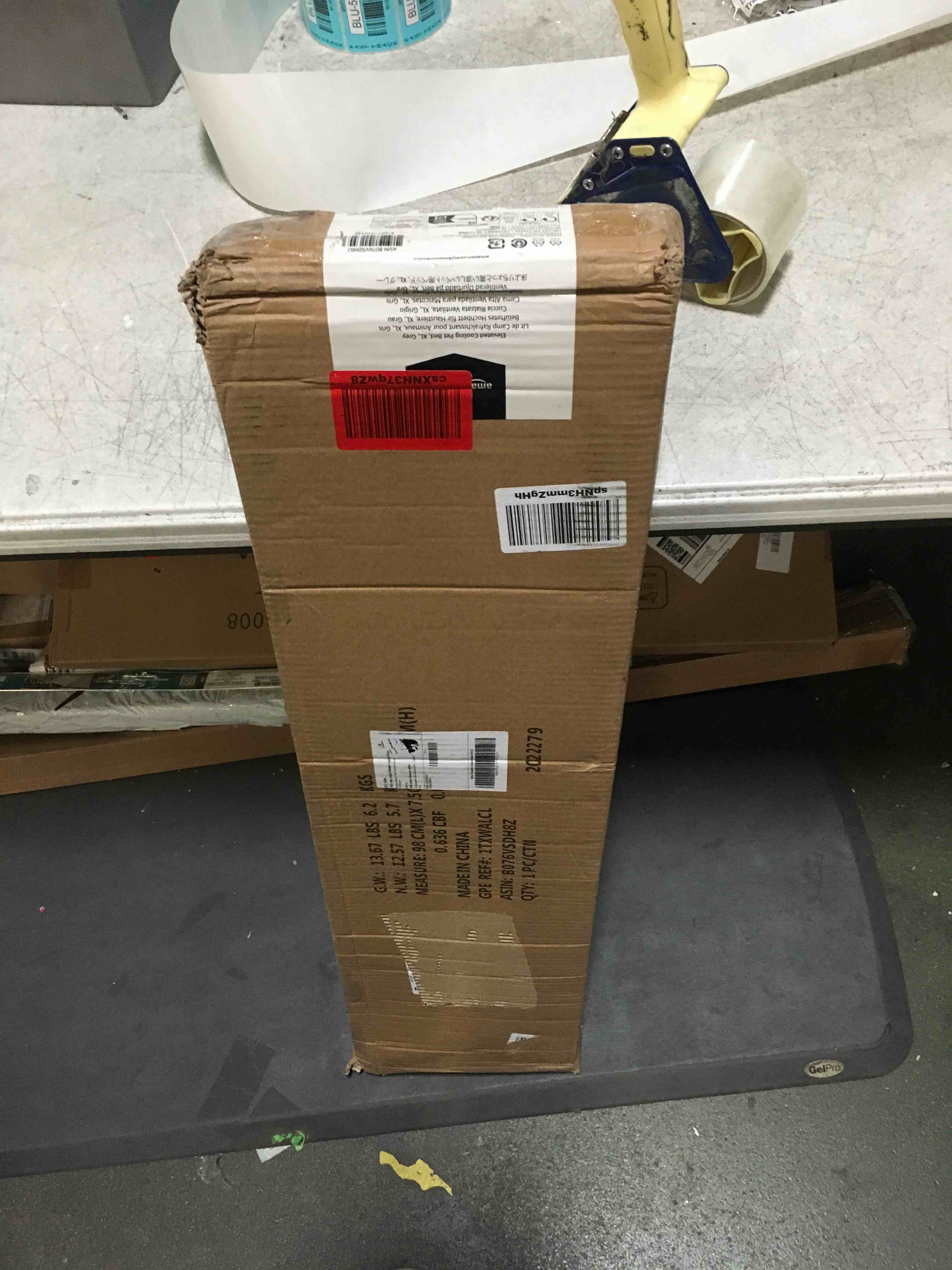 https://s3.amazonaws.com/lotting-images-prod/bidfta/BLU5460485_1698257216079.jpeg