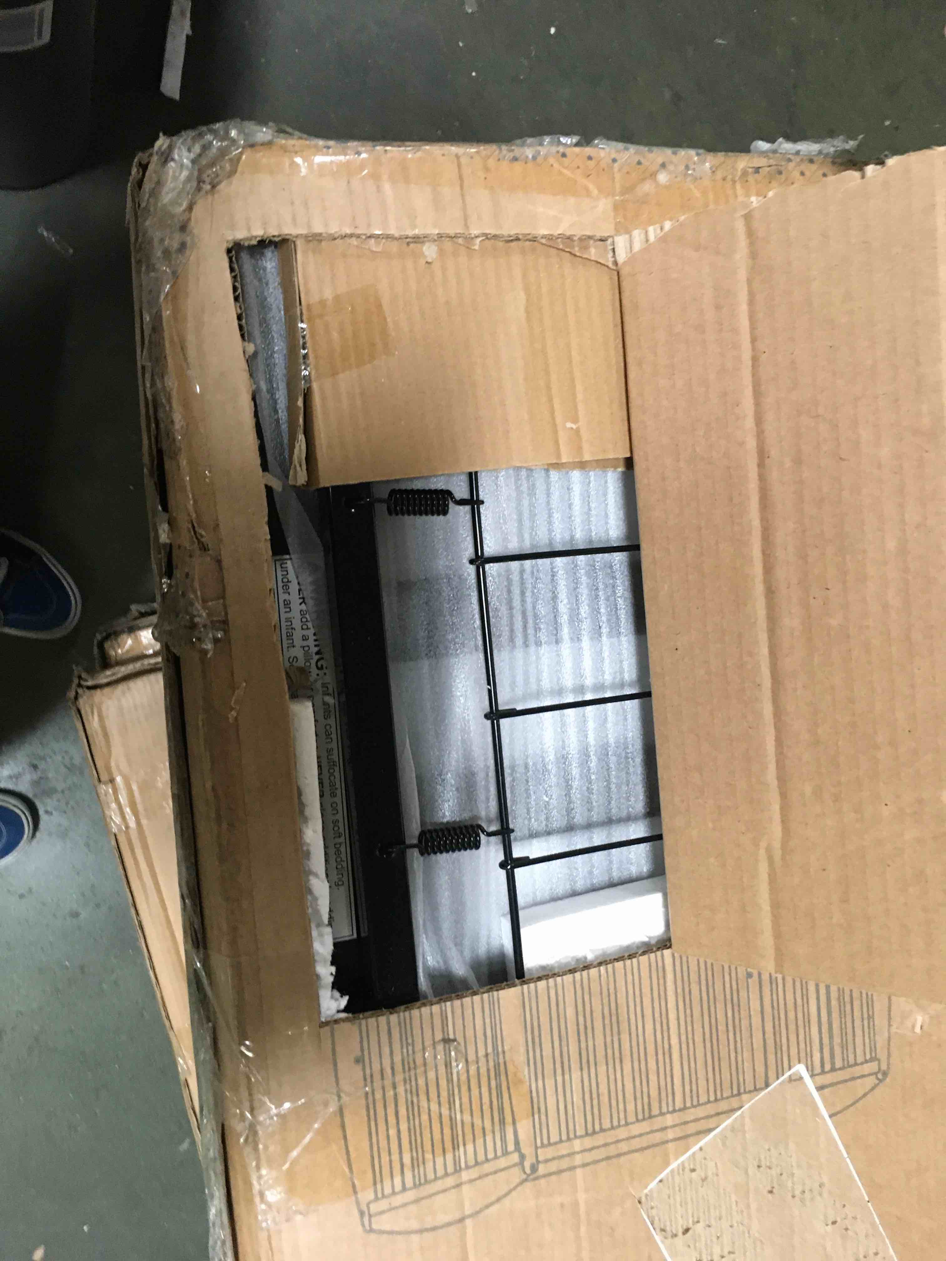 https://s3.amazonaws.com/lotting-images-prod/bidfta/BLU5460527_1698264735090.jpeg