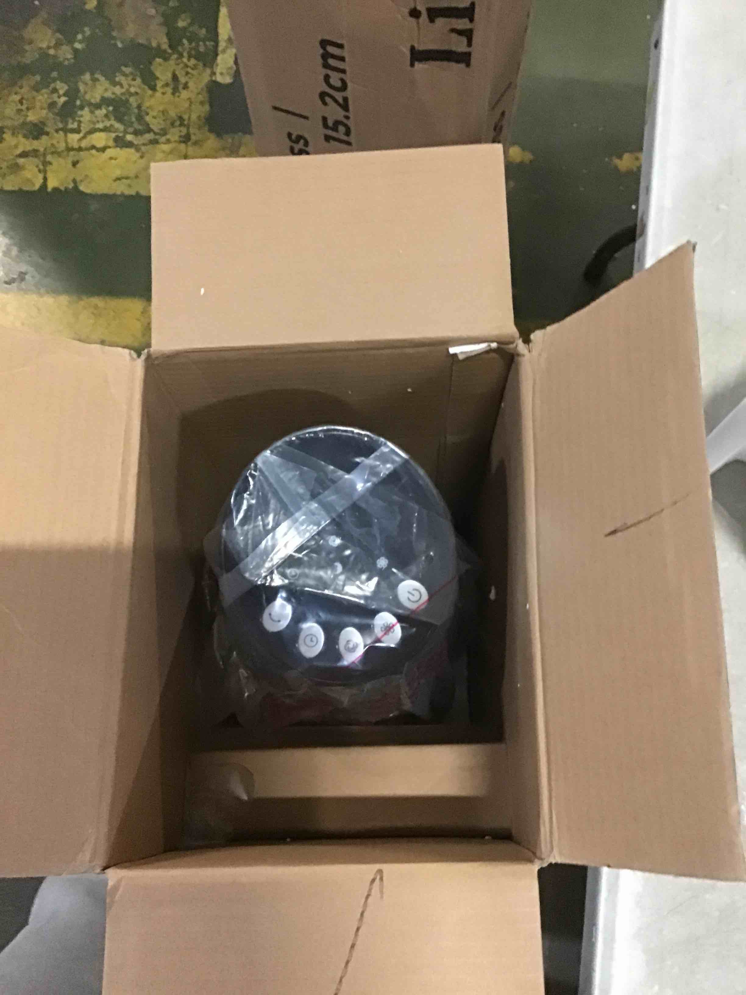 https://s3.amazonaws.com/lotting-images-prod/bidfta/BLU5460749_1698418767903.jpeg