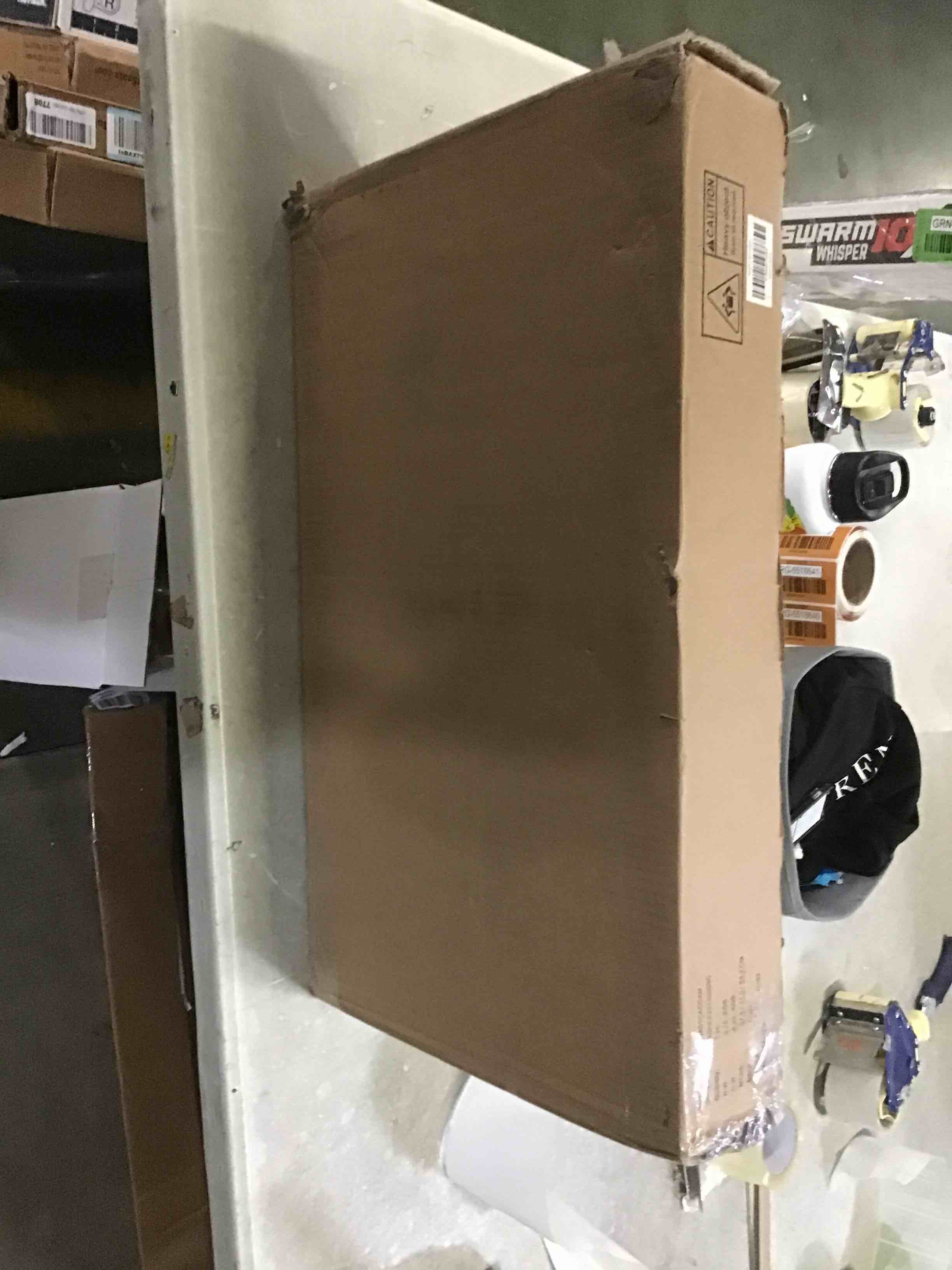 https://s3.amazonaws.com/lotting-images-prod/bidfta/BLU5460767_1698421997183.jpeg