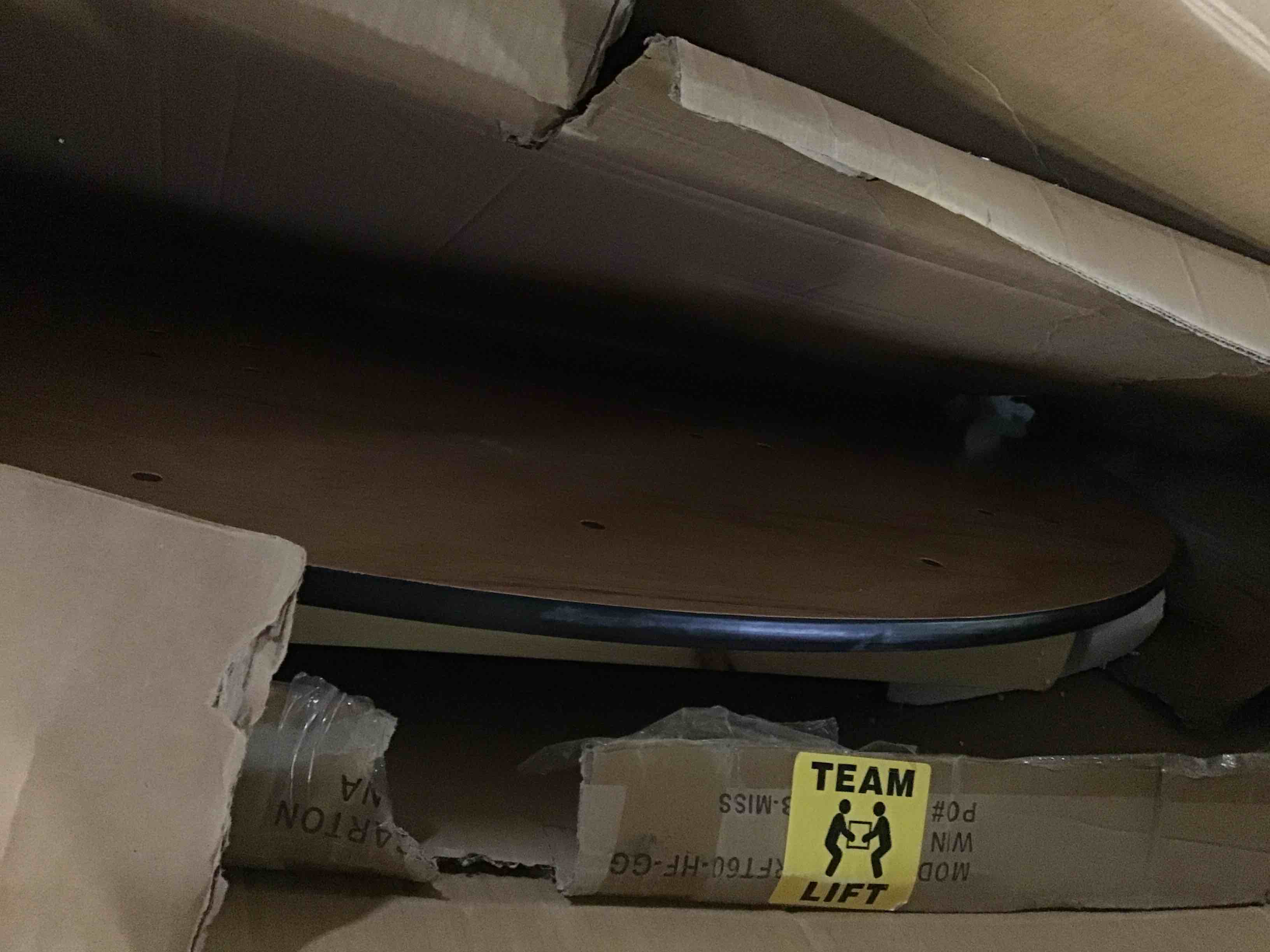 https://s3.amazonaws.com/lotting-images-prod/bidfta/BLU5462048_1698256970783.jpeg