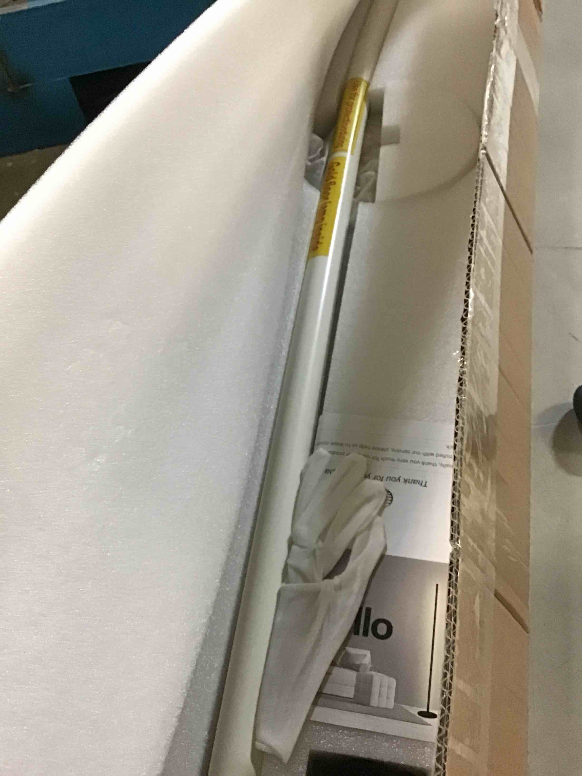 https://s3.amazonaws.com/lotting-images-prod/bidfta/BLU5462126_1698321879874.jpeg