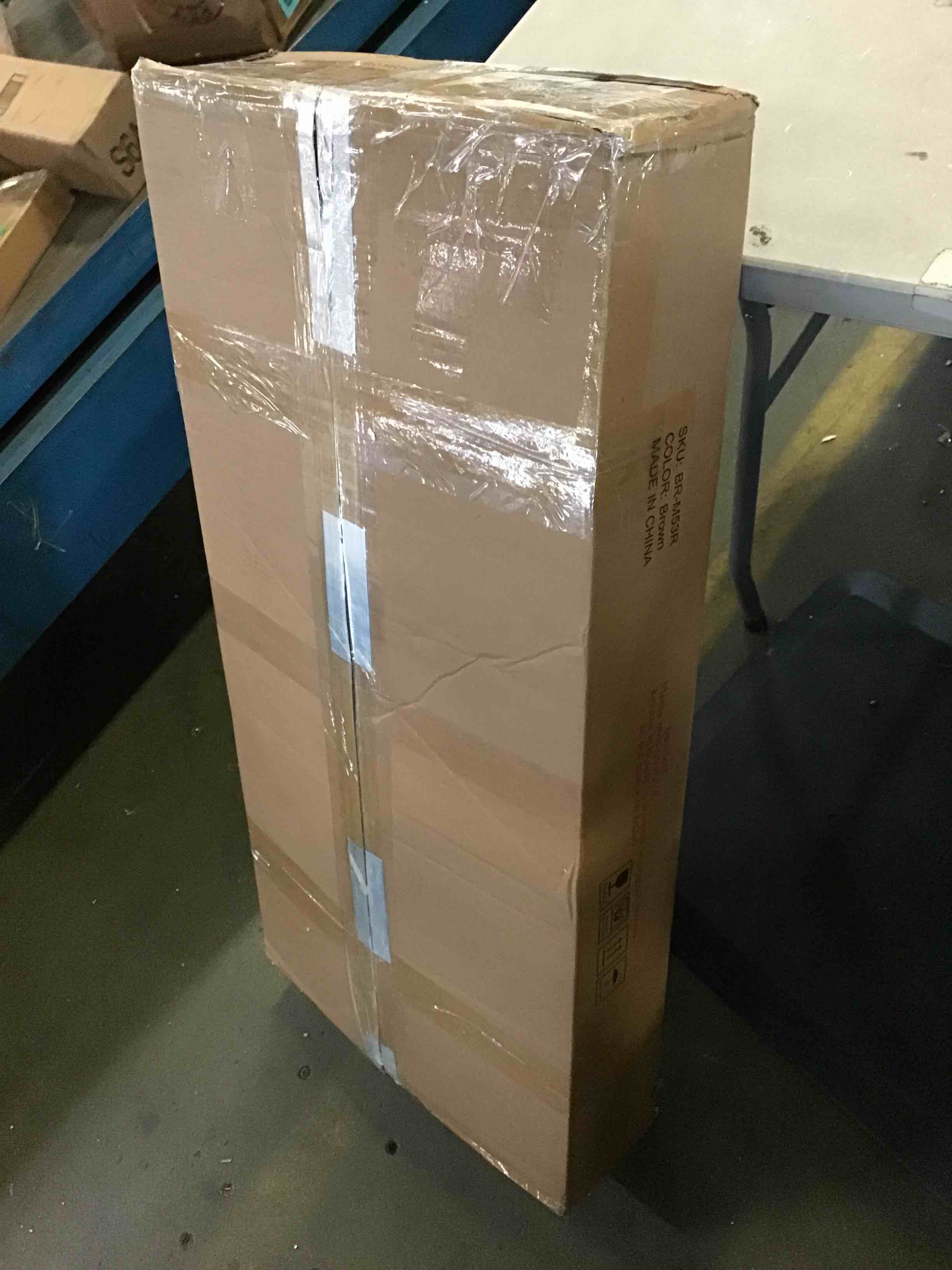 https://s3.amazonaws.com/lotting-images-prod/bidfta/BLU5463222_1698851310831.jpeg