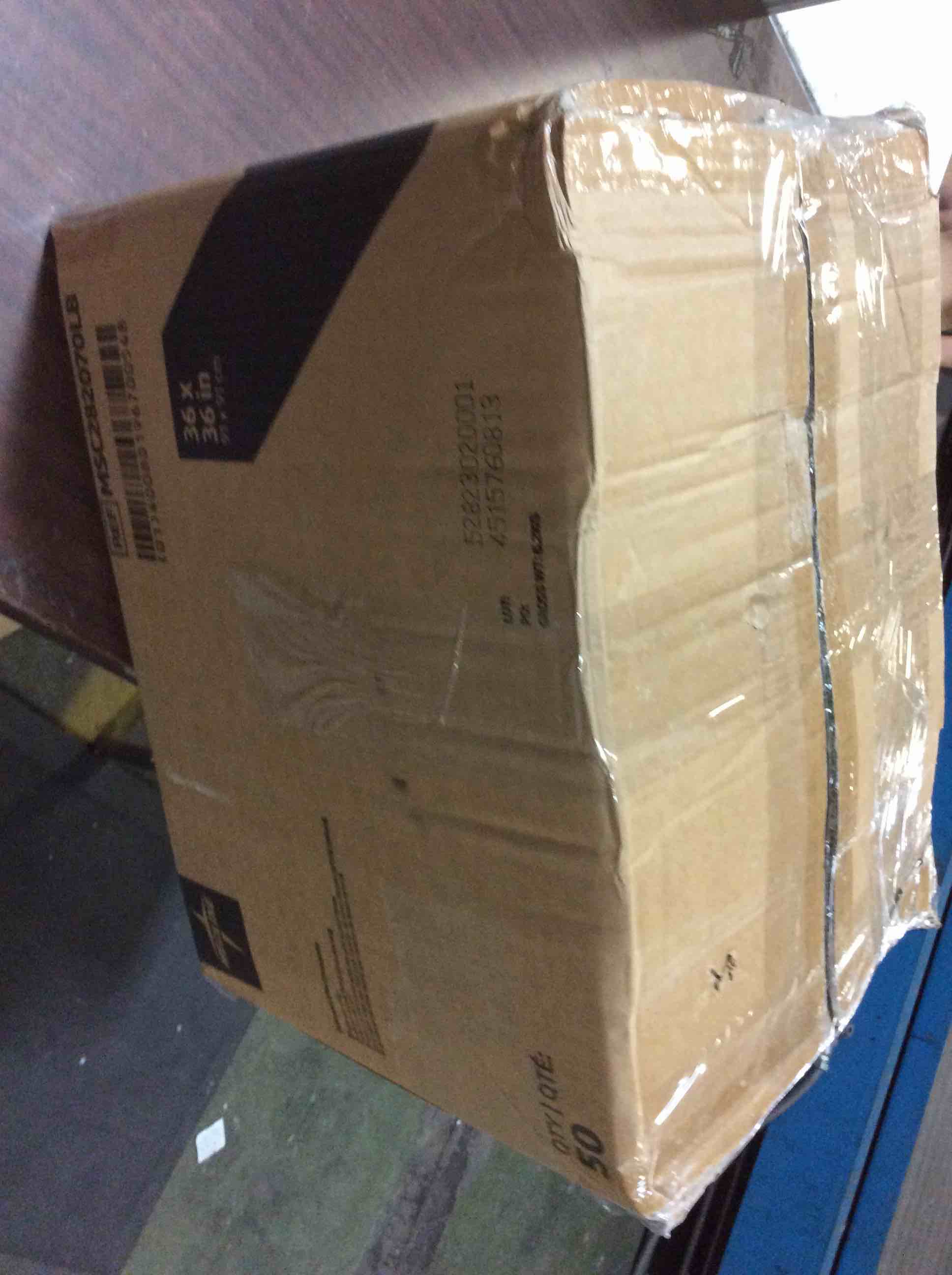 https://s3.amazonaws.com/lotting-images-prod/bidfta/BLU5463659_1698422133206.jpeg