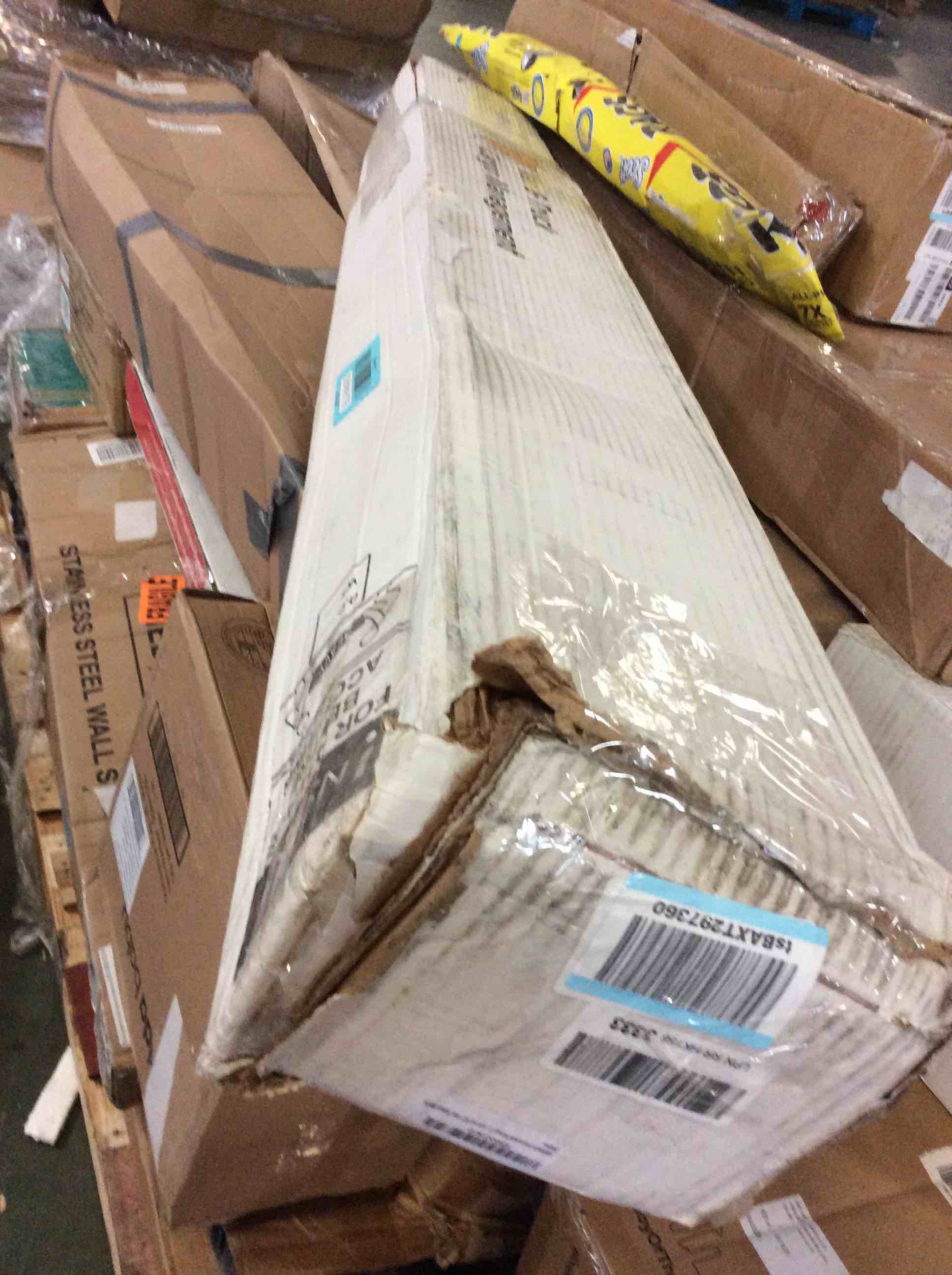 https://s3.amazonaws.com/lotting-images-prod/bidfta/BLU5464035_1698935754091.jpeg