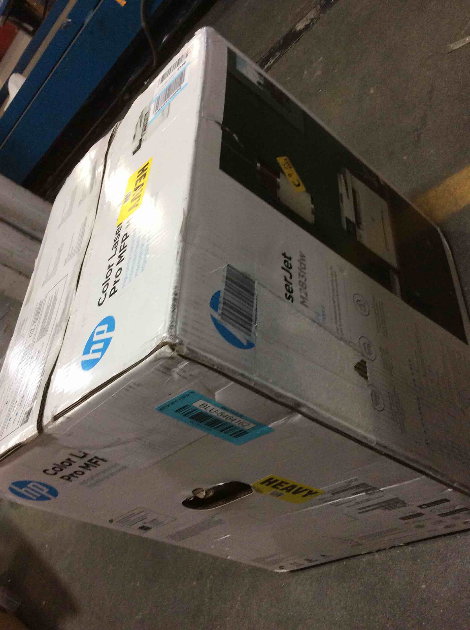 https://s3.amazonaws.com/lotting-images-prod/bidfta/BLU5464162_1699023027925.jpeg