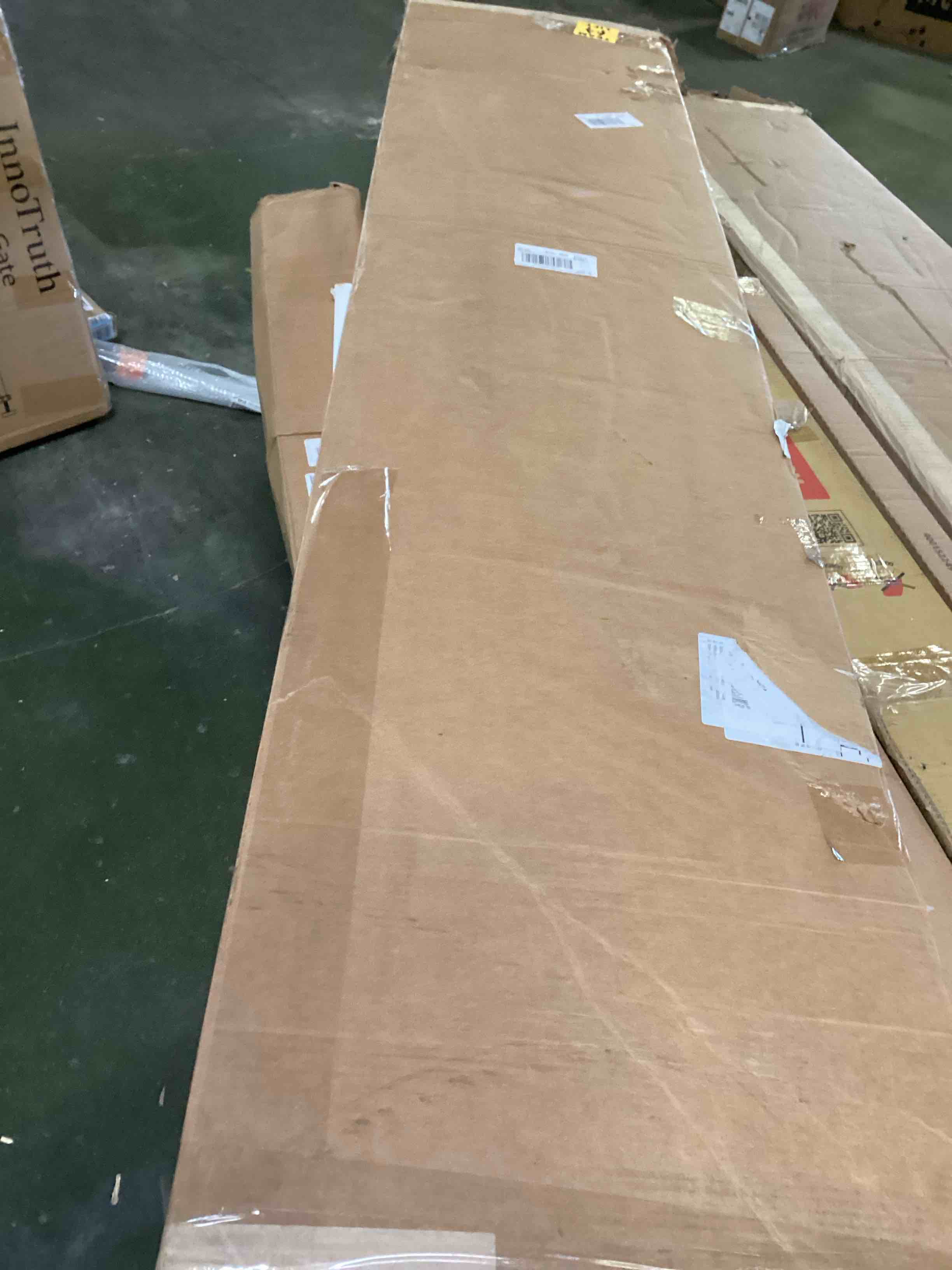 https://s3.amazonaws.com/lotting-images-prod/bidfta/BLU5464893_1700153246490.jpeg