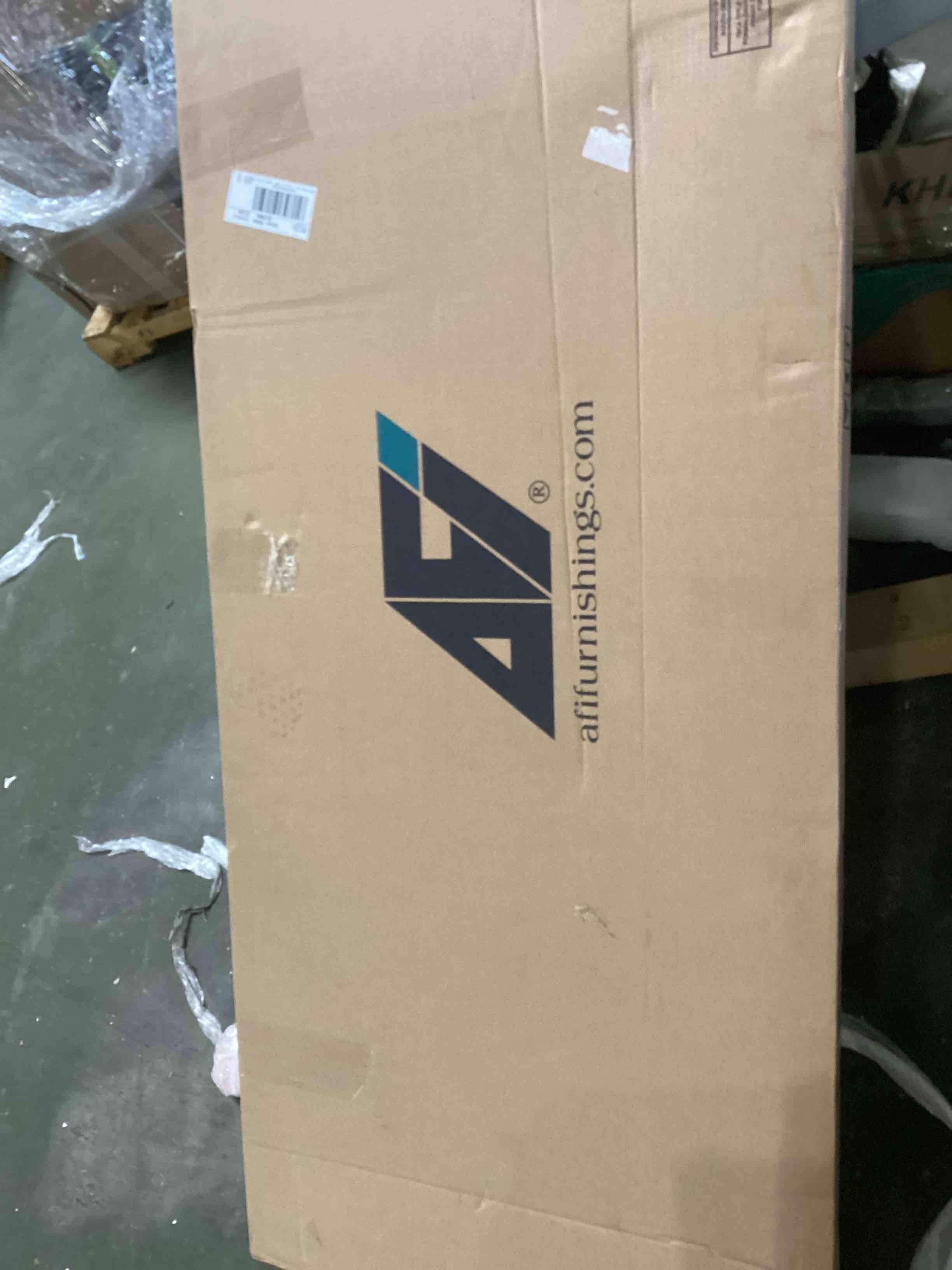 https://s3.amazonaws.com/lotting-images-prod/bidfta/BLU5464905_1700154375615.jpeg