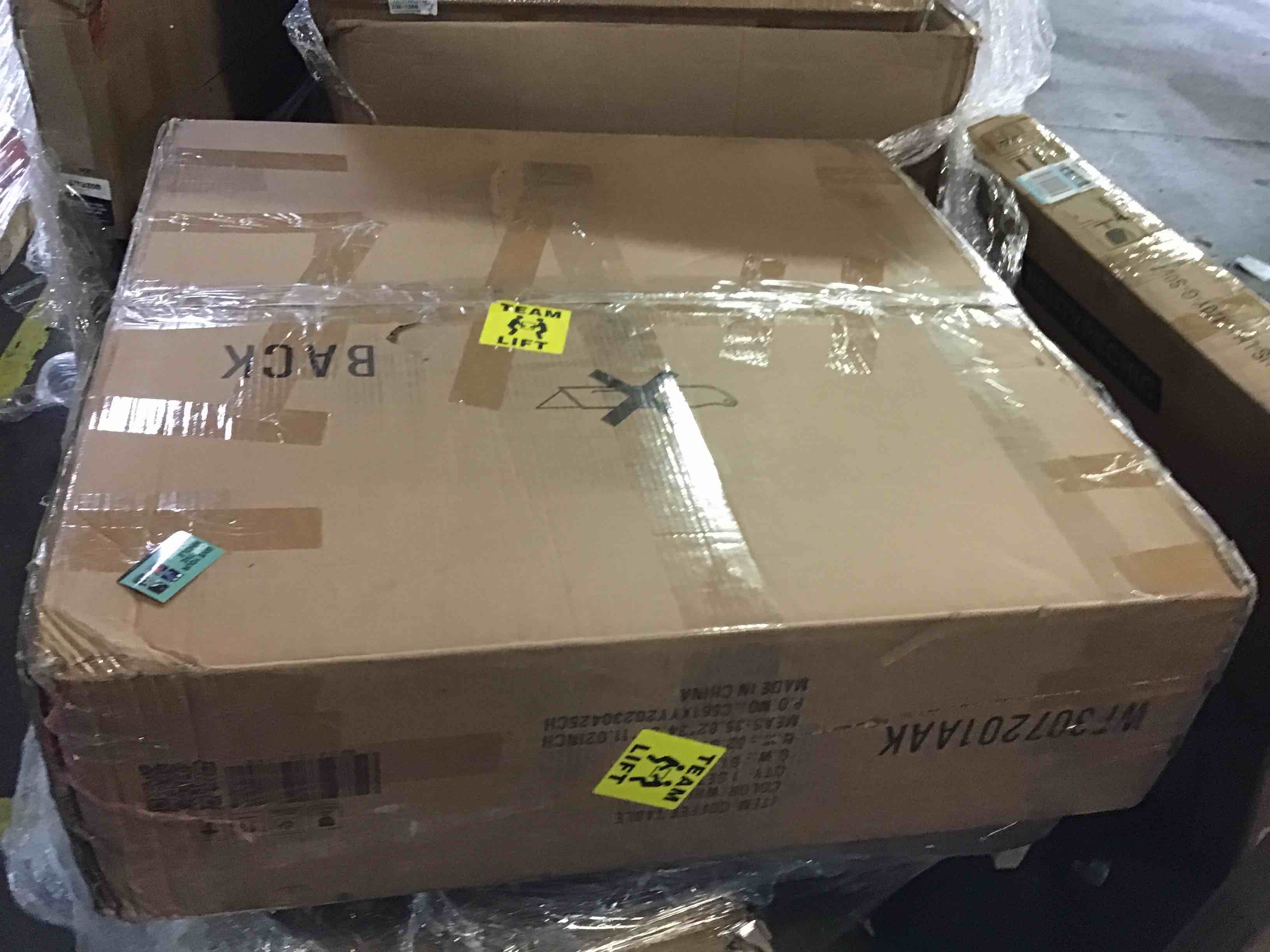 https://s3.amazonaws.com/lotting-images-prod/bidfta/BLU5465391_1698261560079.jpeg