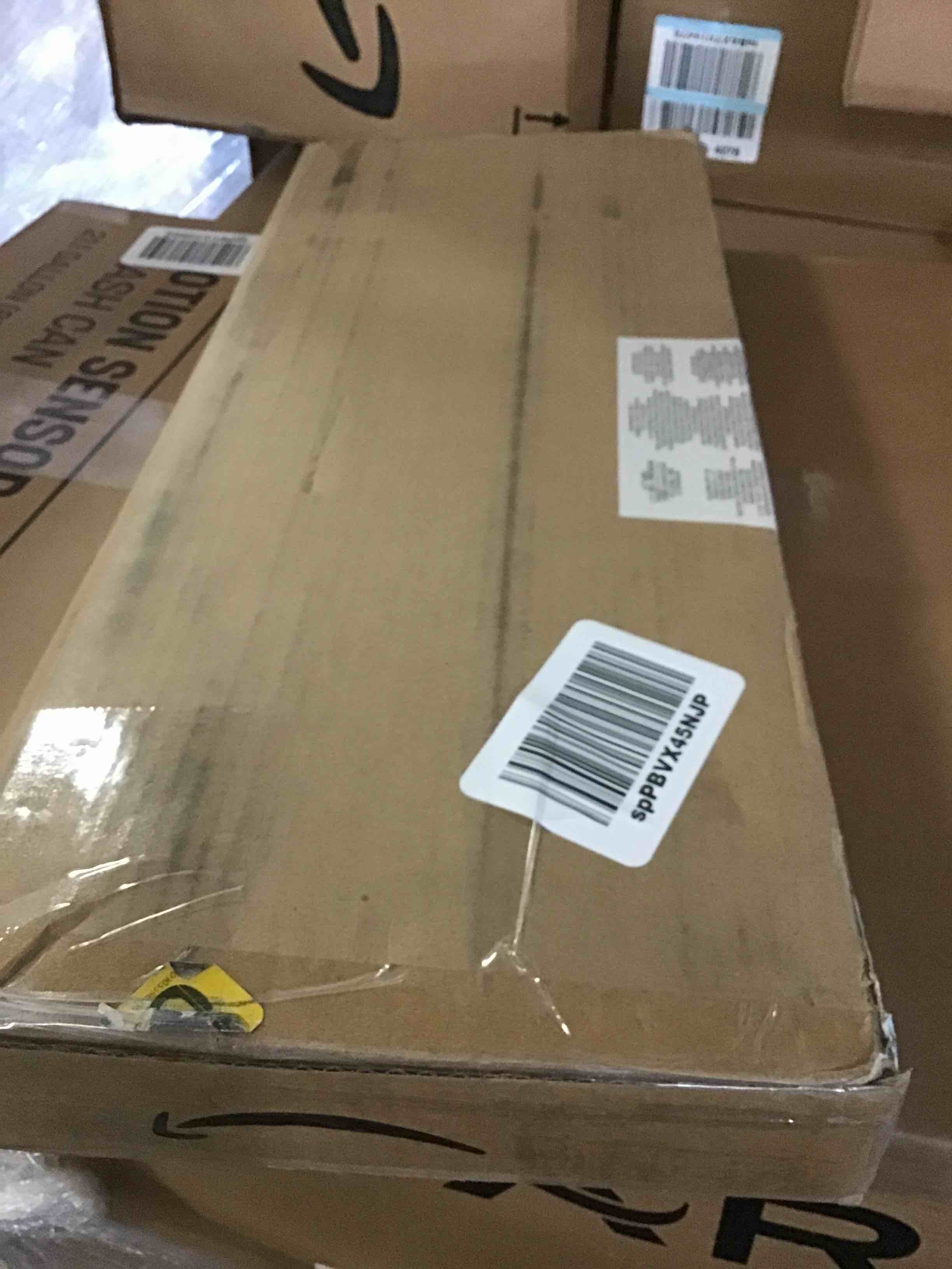https://s3.amazonaws.com/lotting-images-prod/bidfta/BLU5465922_1698774476493.jpeg