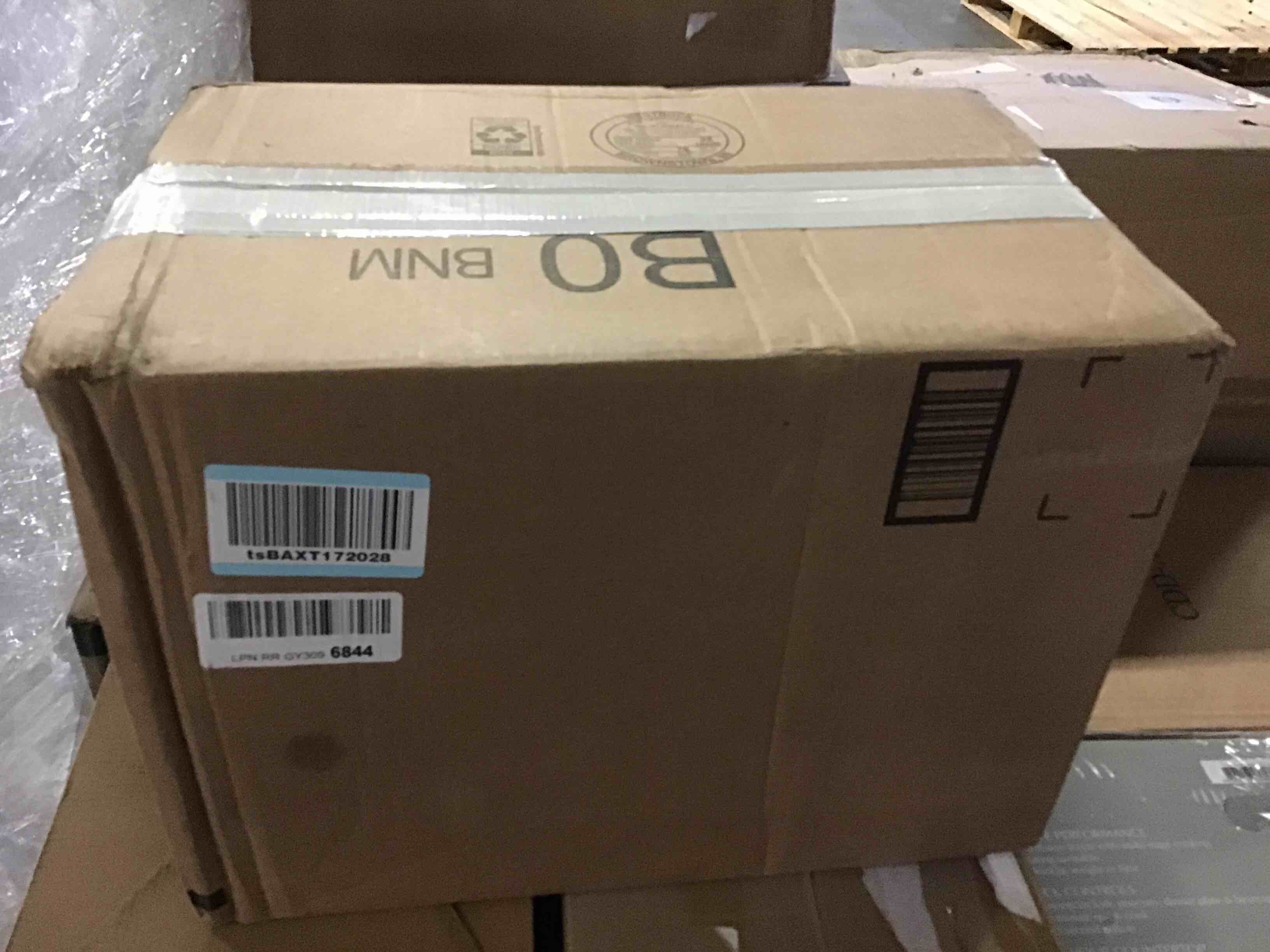 https://s3.amazonaws.com/lotting-images-prod/bidfta/BLU5466052_1698842992008.jpeg