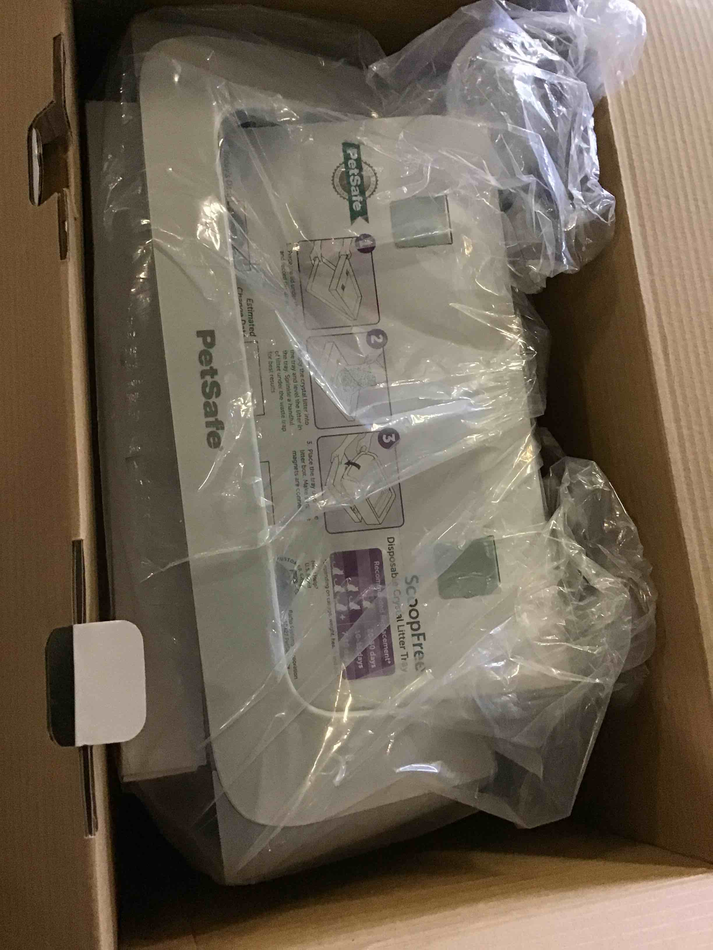 https://s3.amazonaws.com/lotting-images-prod/bidfta/BLU5466148_1698856571496.jpeg
